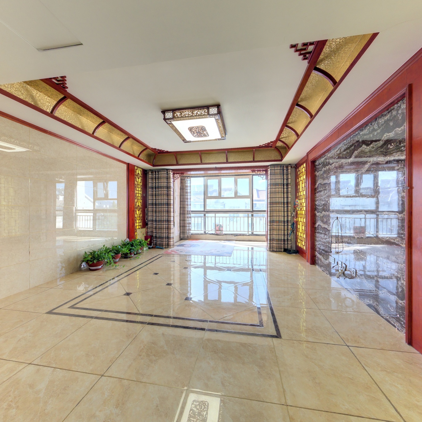 东方御园顶层复式豪 装4室3厅带车储证满2年可按揭