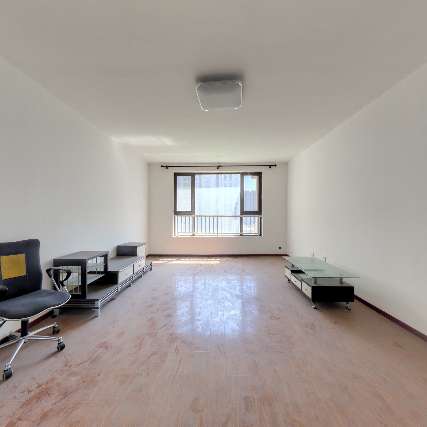 涿州东站鸿坤理想湾 南北通透三居双卫 好楼层采光好