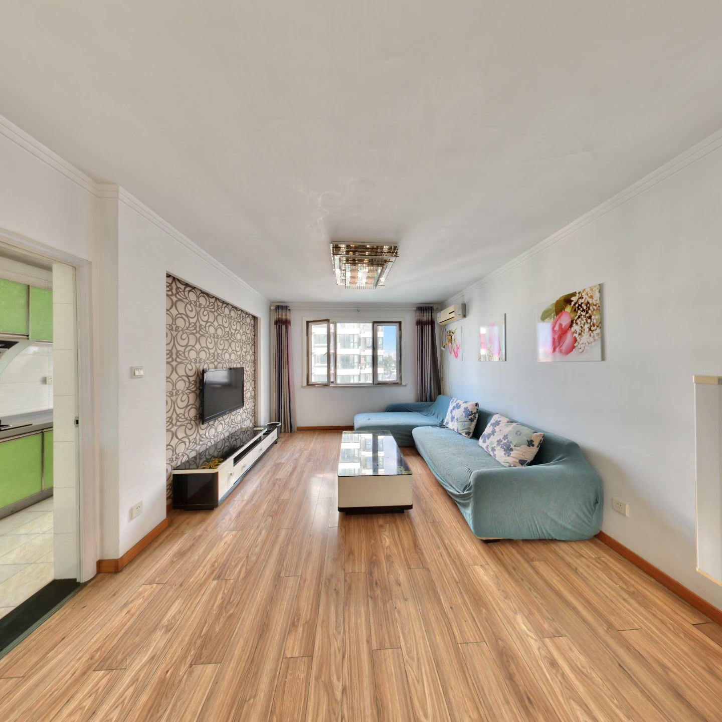 70年大产权朝 南户型 房本满五 配套齐全