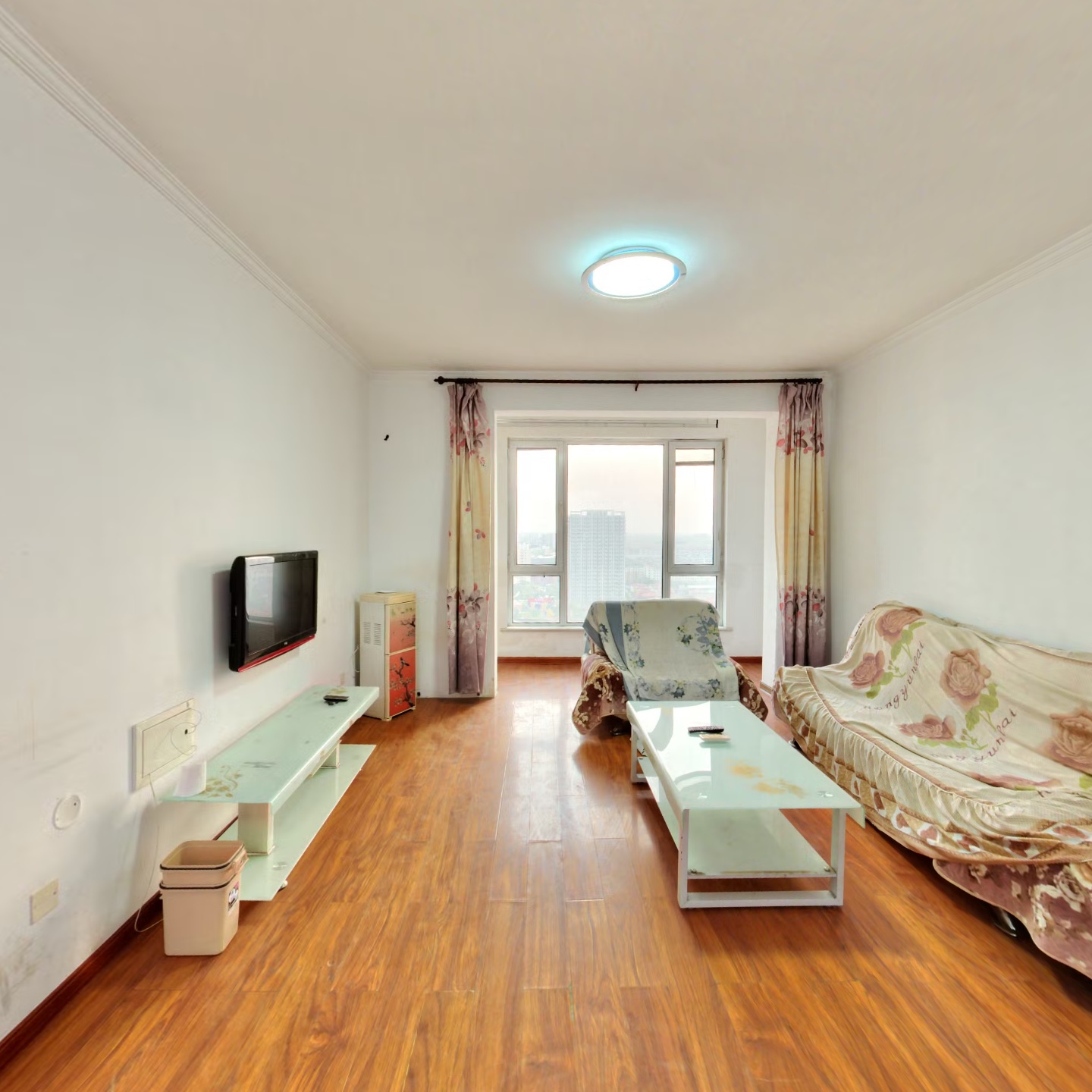 香邑溪谷精装修中上楼层南北通透三居室