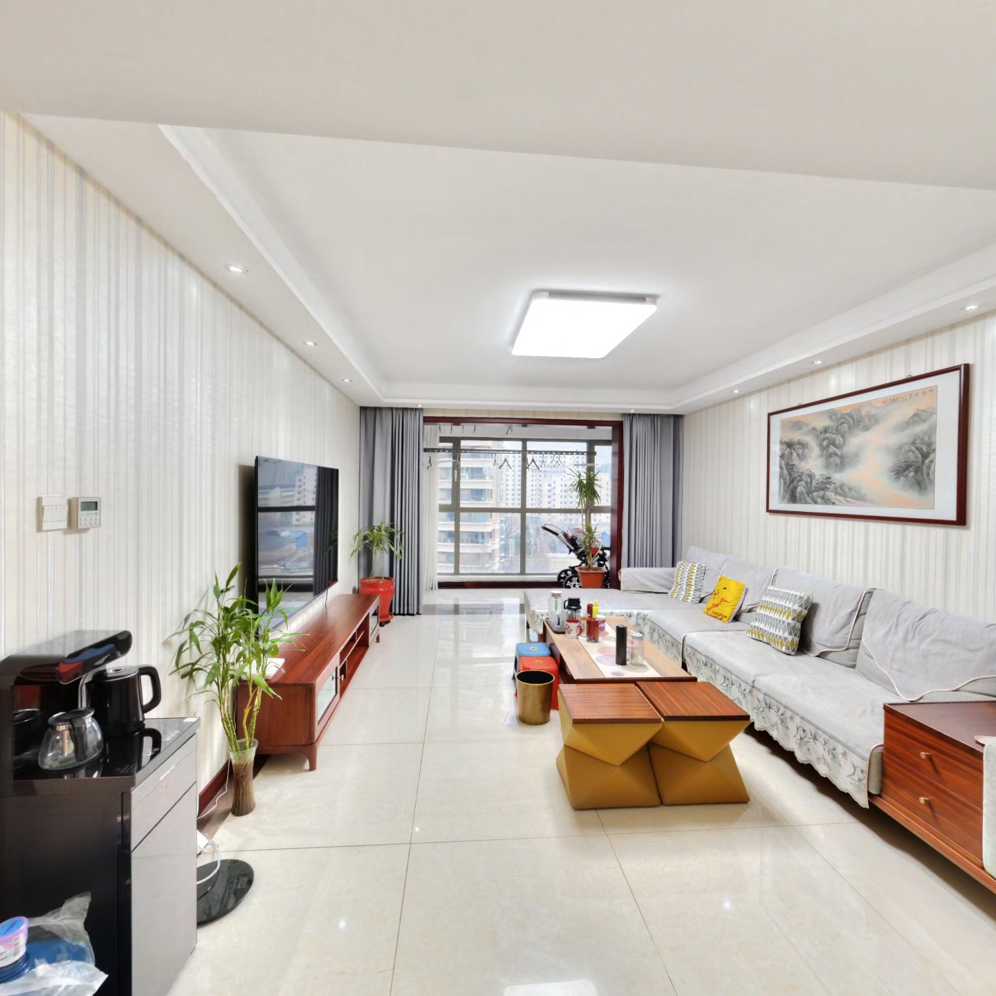 御景园南北三居室双明卫设计精装修诚意出售