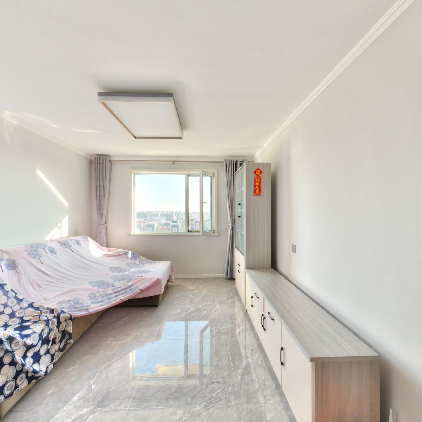 德信公园 朝南两居 中高楼层 采光好 交通便利