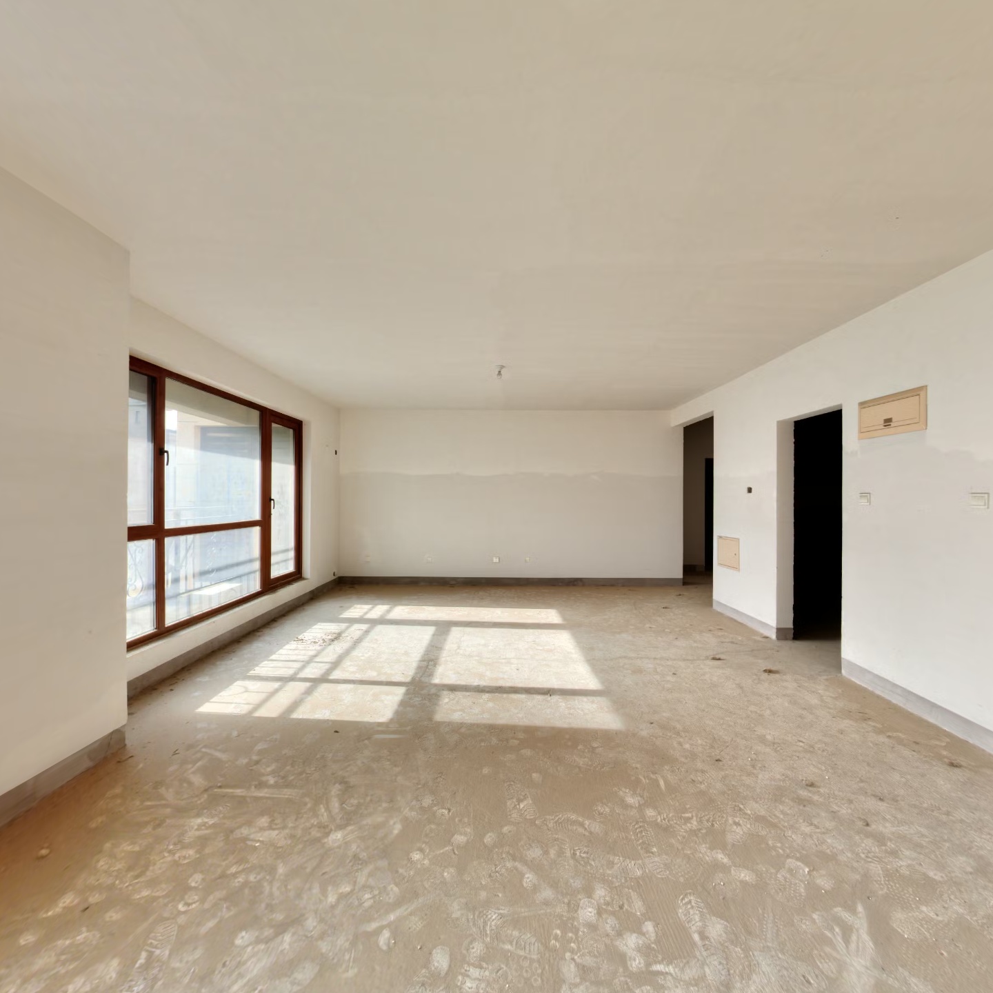 高铁新干线 一梯一户花园洋房，前后水系 采光好