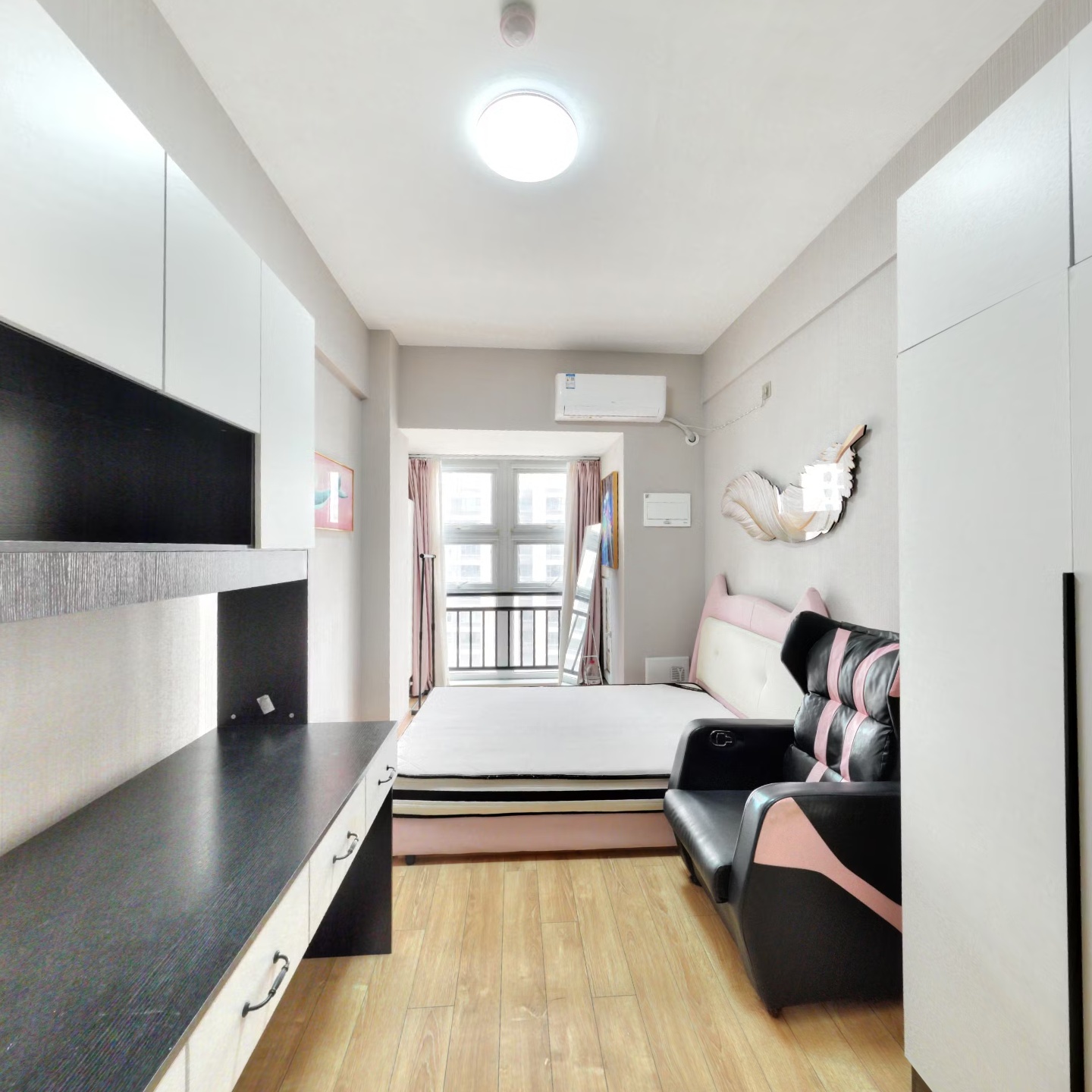 万科精装家具家电齐全 采光好 有房本 随时看