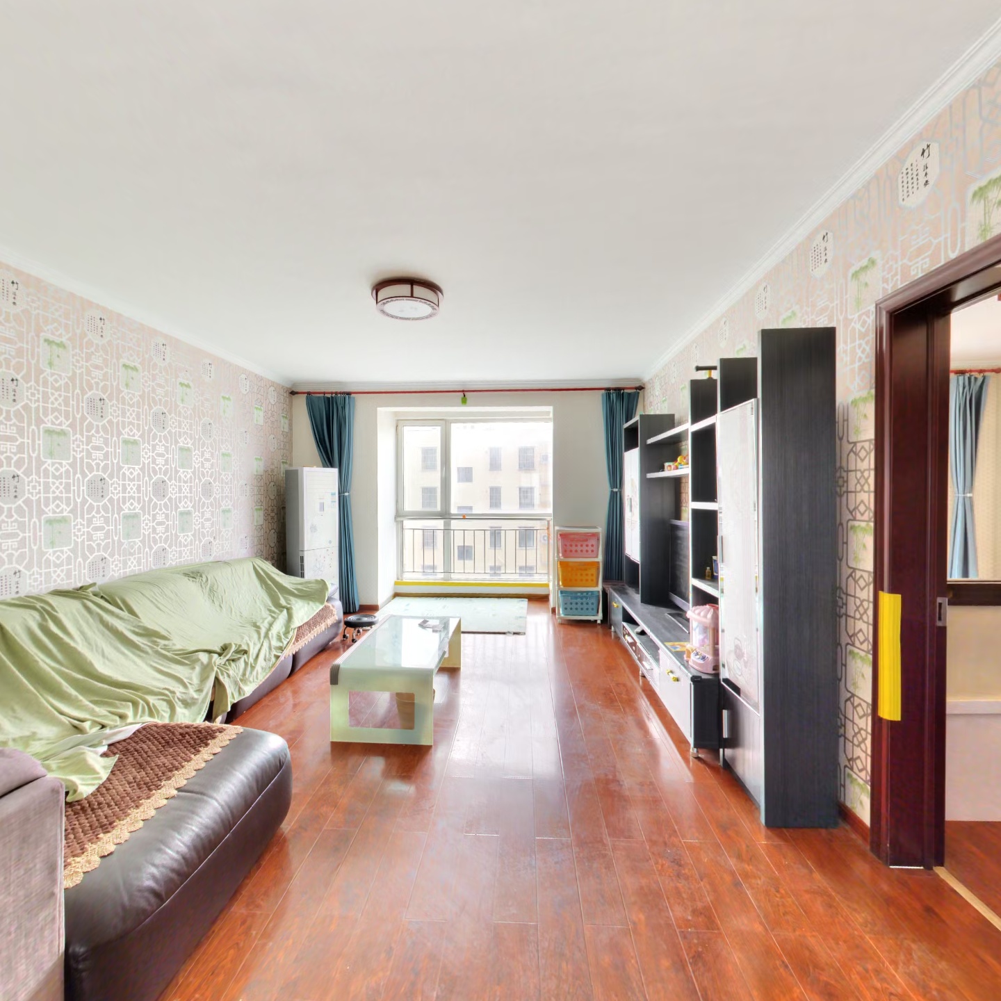 尊邸，南北通透格局，三阳开泰，精装修，拎包入住