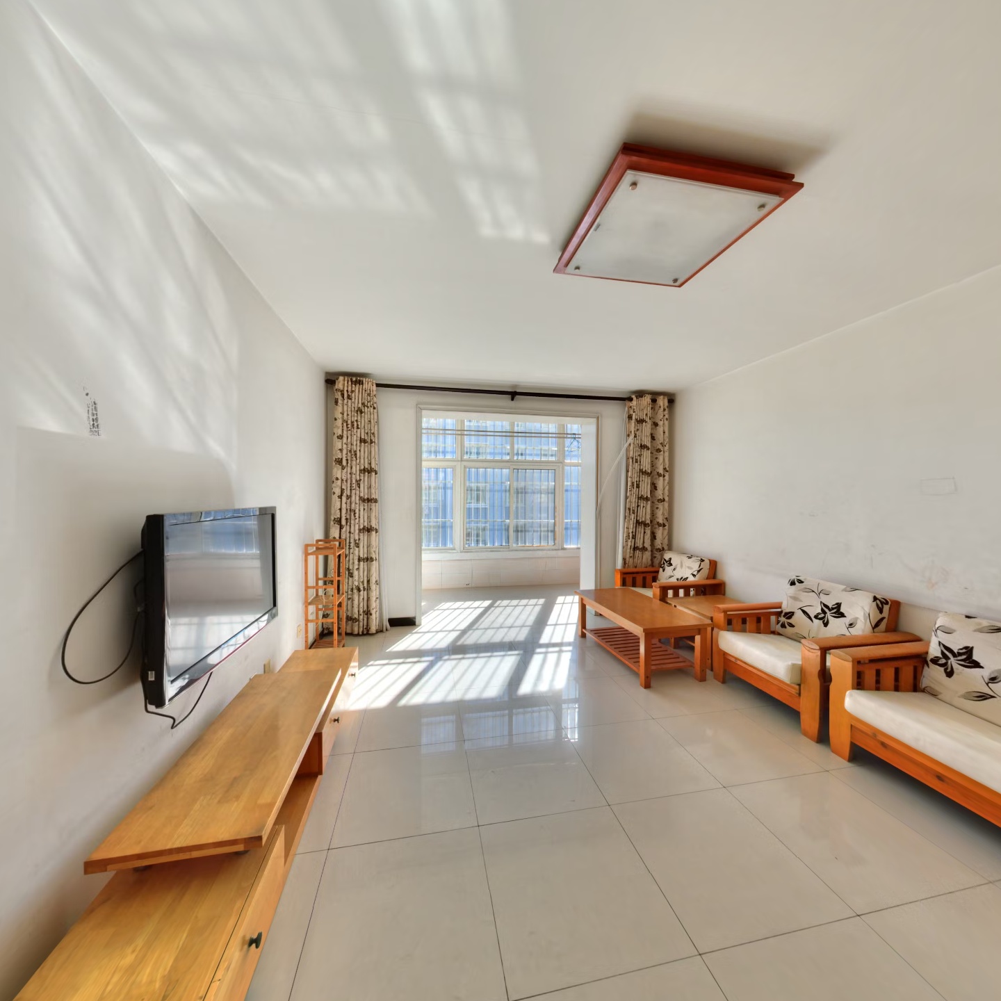 燕赵花园 集中暖暖 一梯两户 采光充足