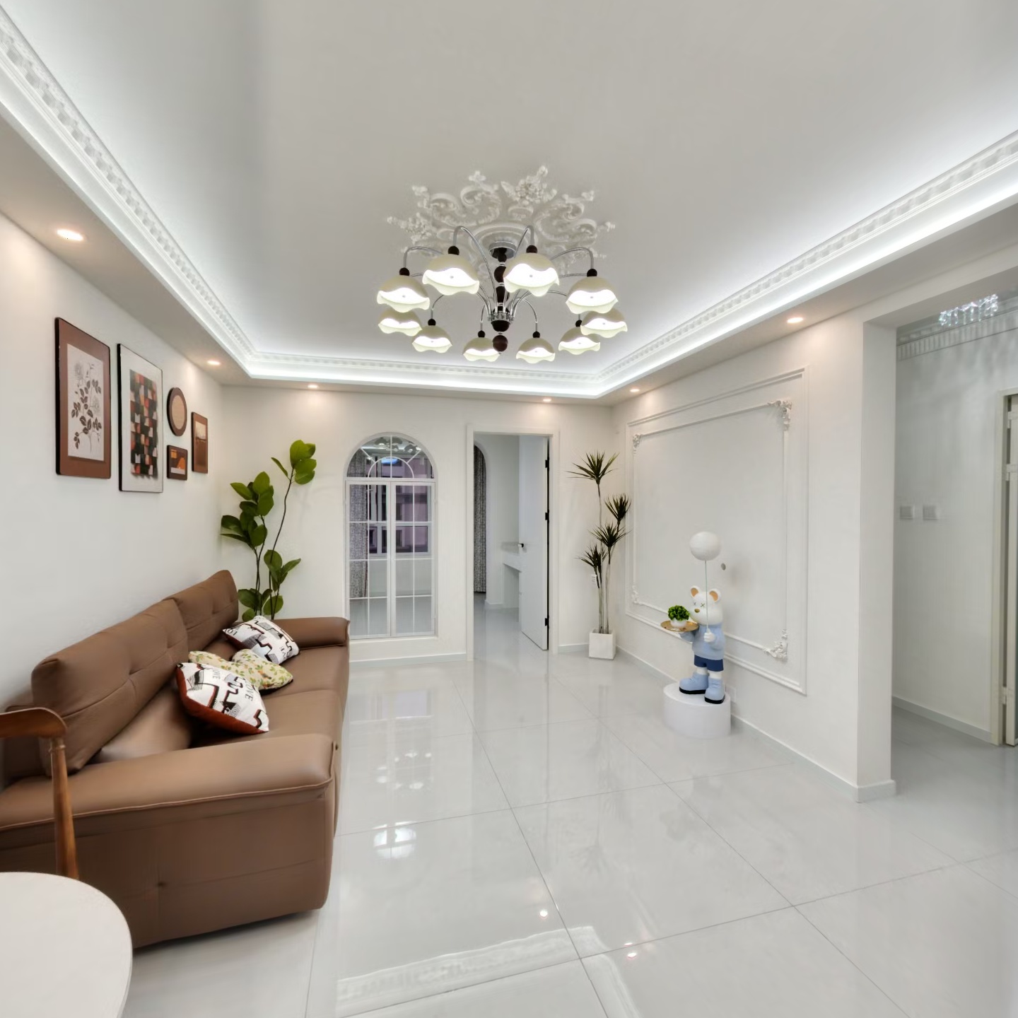 此房是中高楼层采光视野都很好 ，精装修一天没住