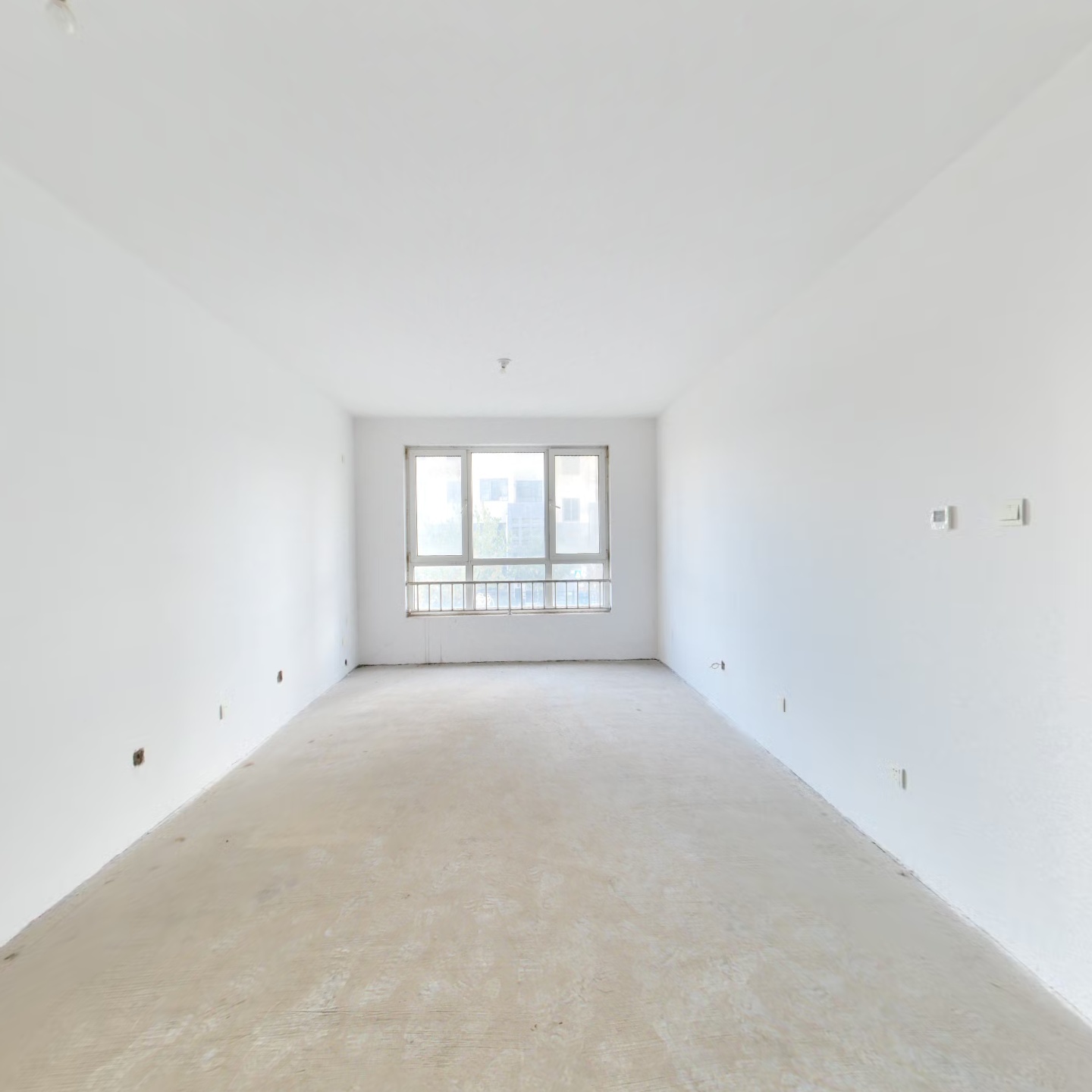 金竹花园，满五不唯一，空中花园，采光还可以，毛坯房