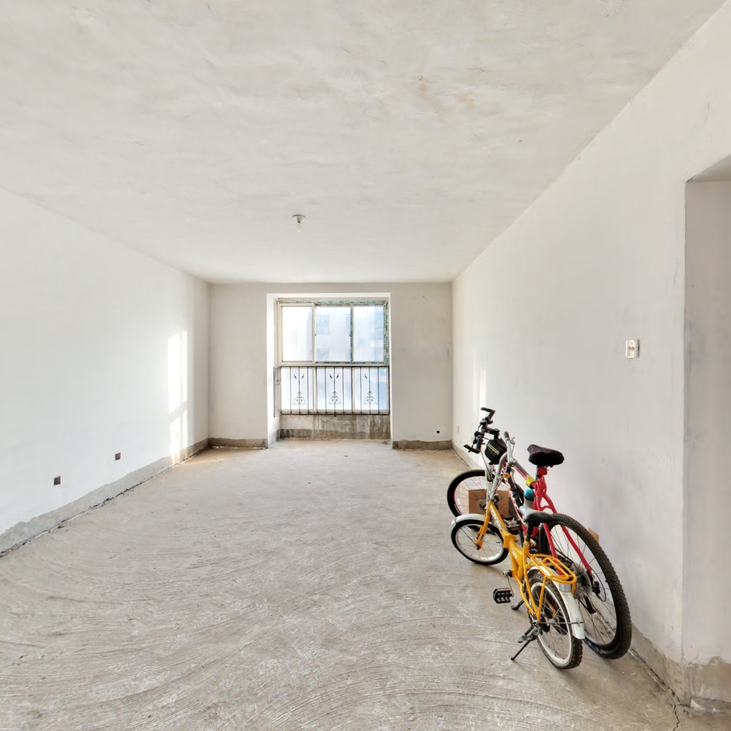 德信公园南侧 板楼大社区 南北通透大三居