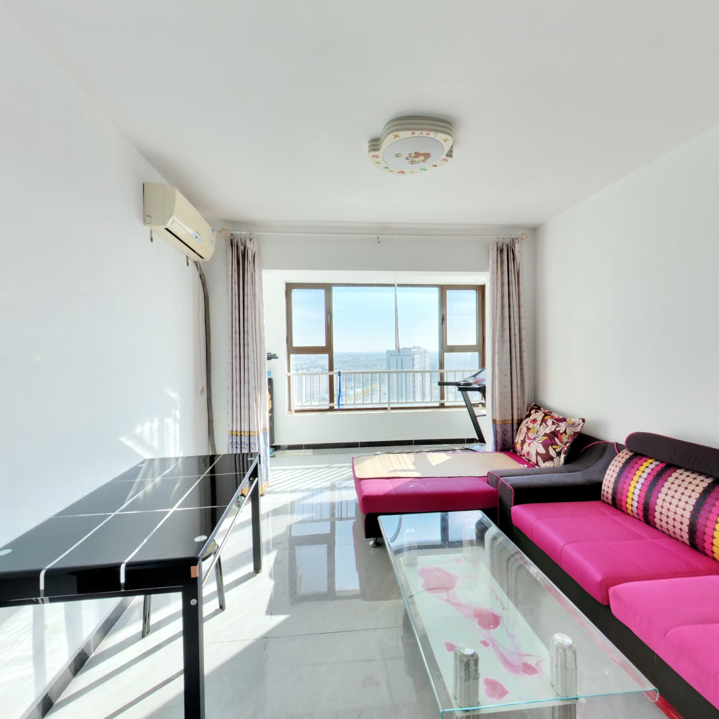 鸿坤理想湾一居室精装满二随时看房明厨明卫