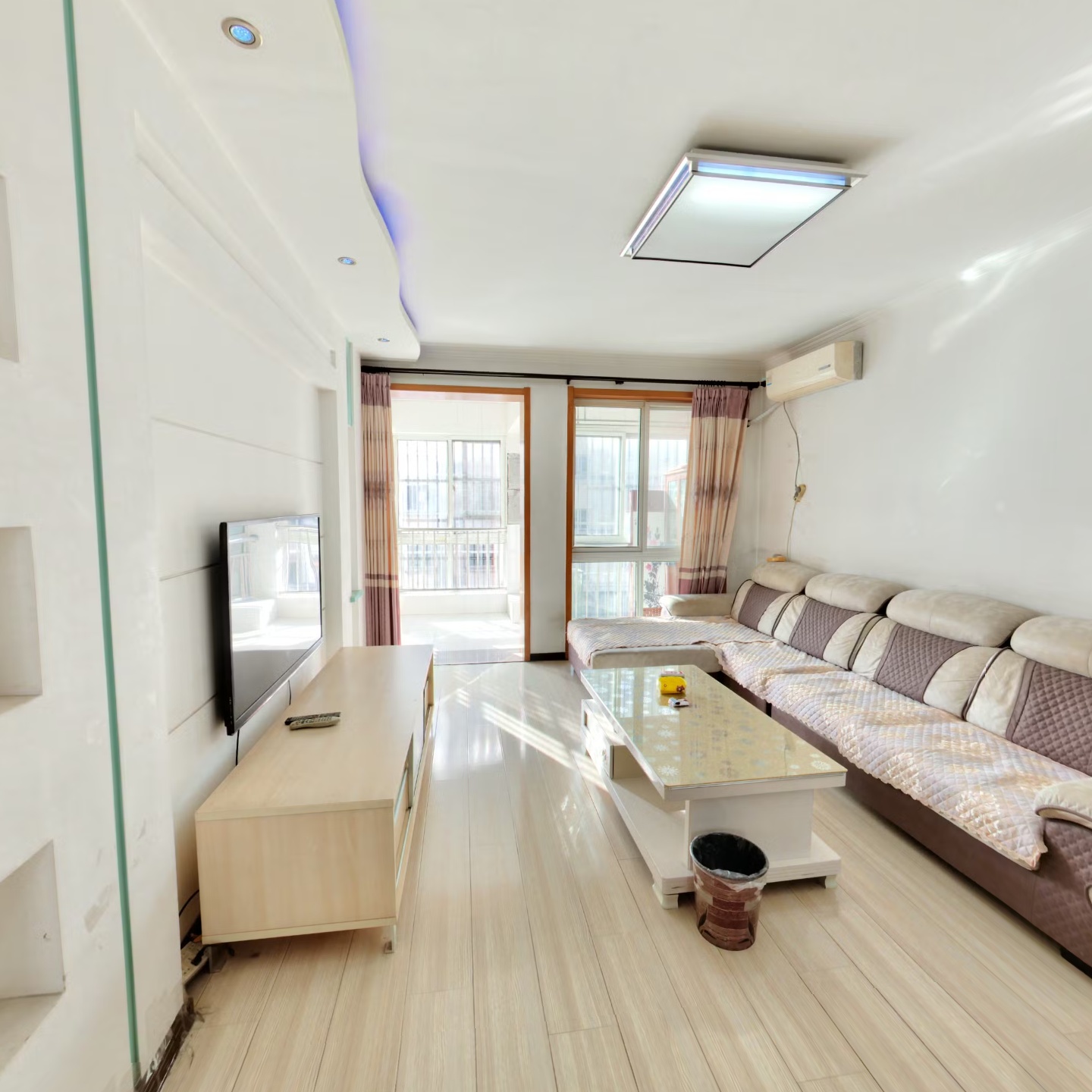 仙颐园，满五年，南北通透两居室，房本在手随时过户