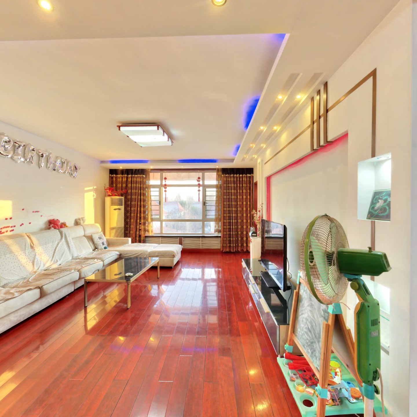 别墅区里的叠拼 广安B区精装修上叠