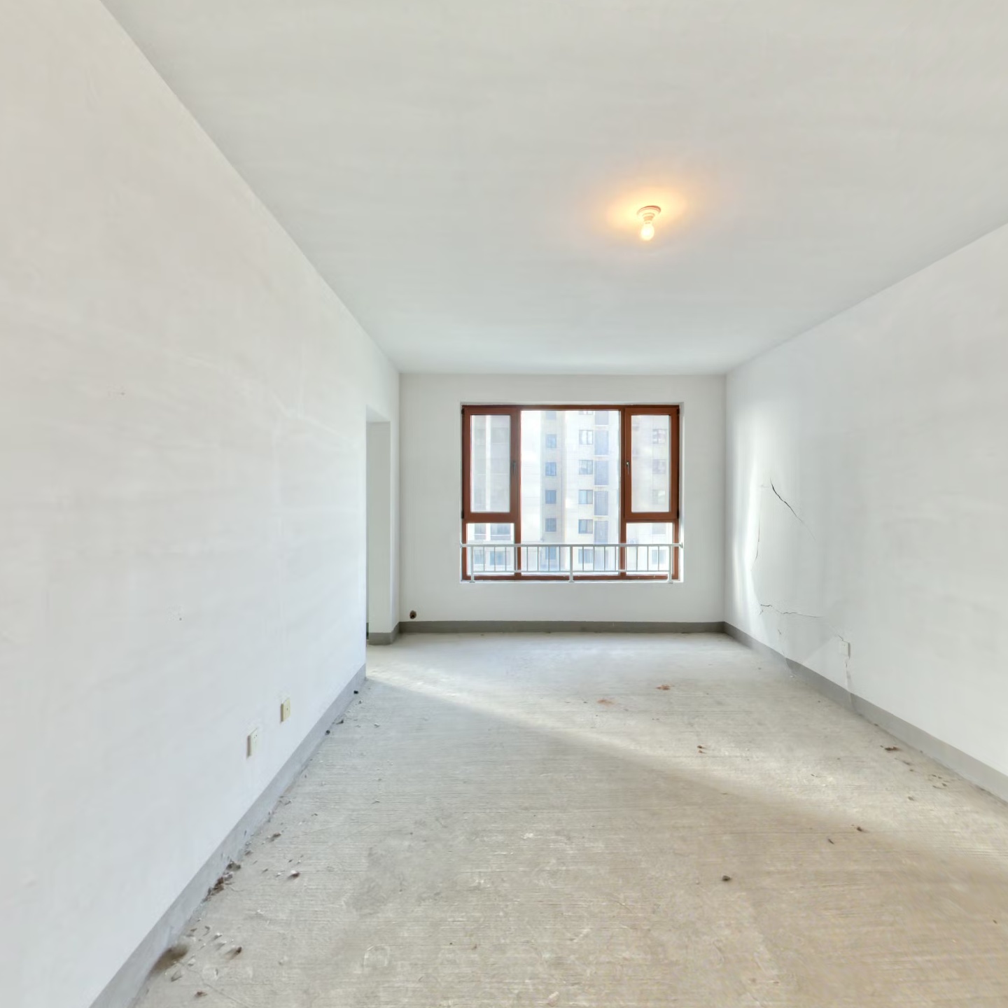 新干线，全阳三居，带车位，业主诚心出售