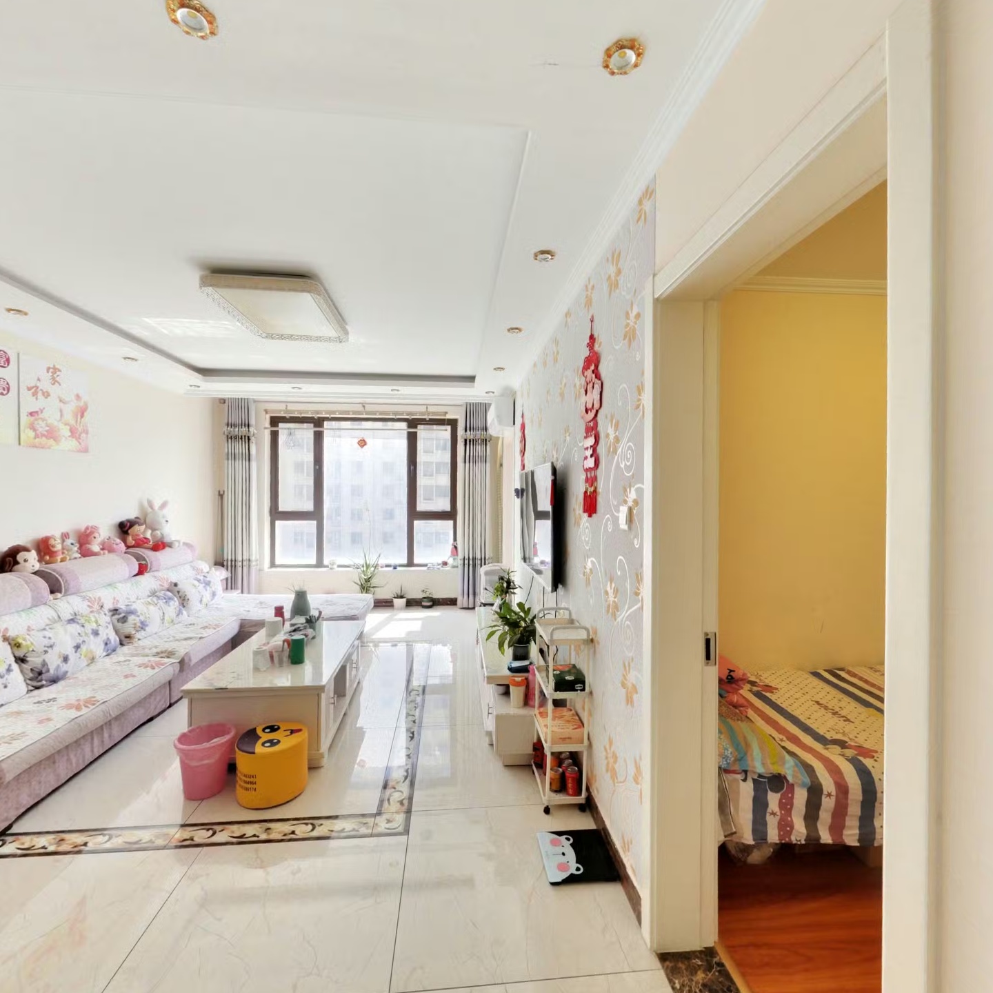 店长推荐，涿州东站鸿坤理想湾南向全阳三居室拎包入住