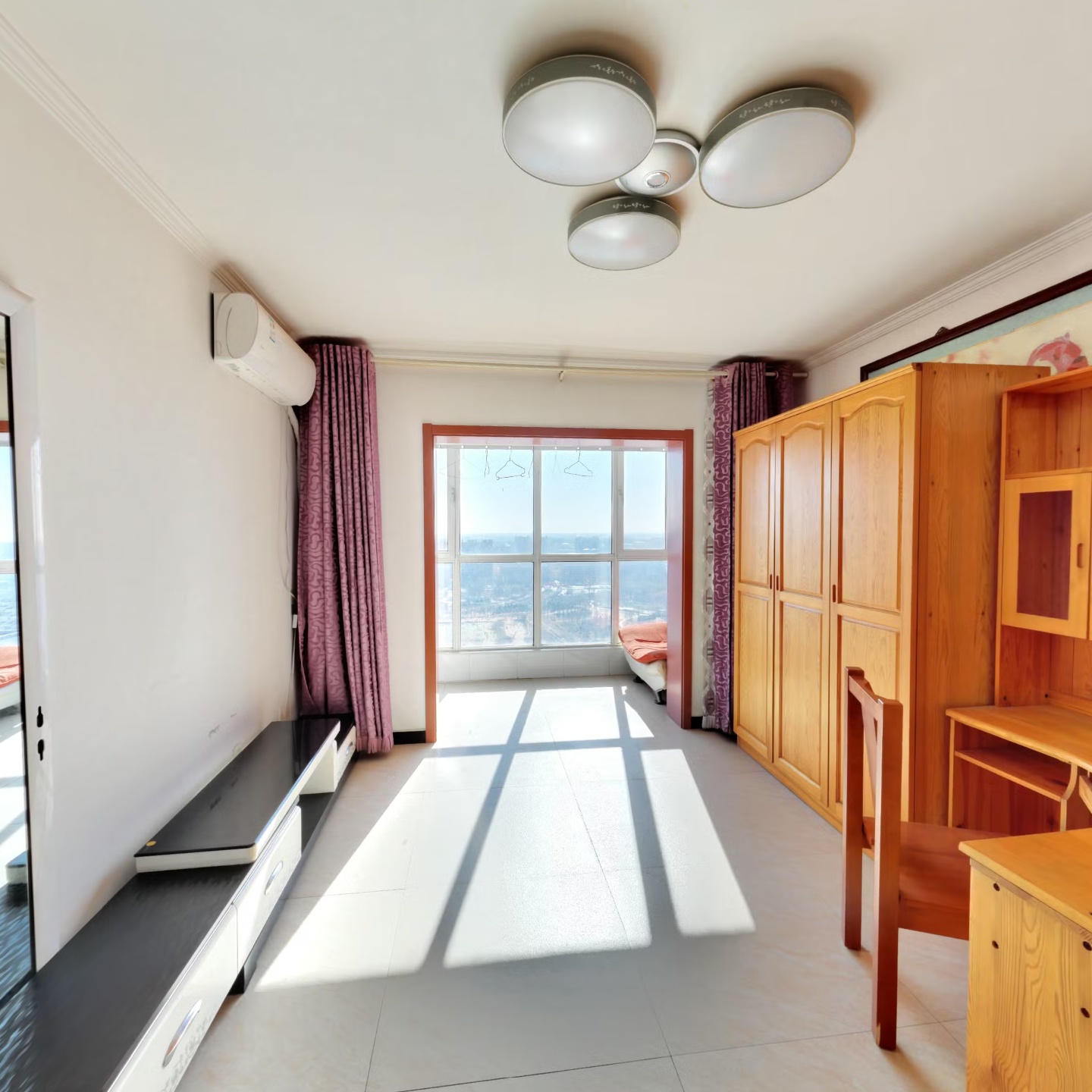 南向两居，精装修 拎包入住，楼层好