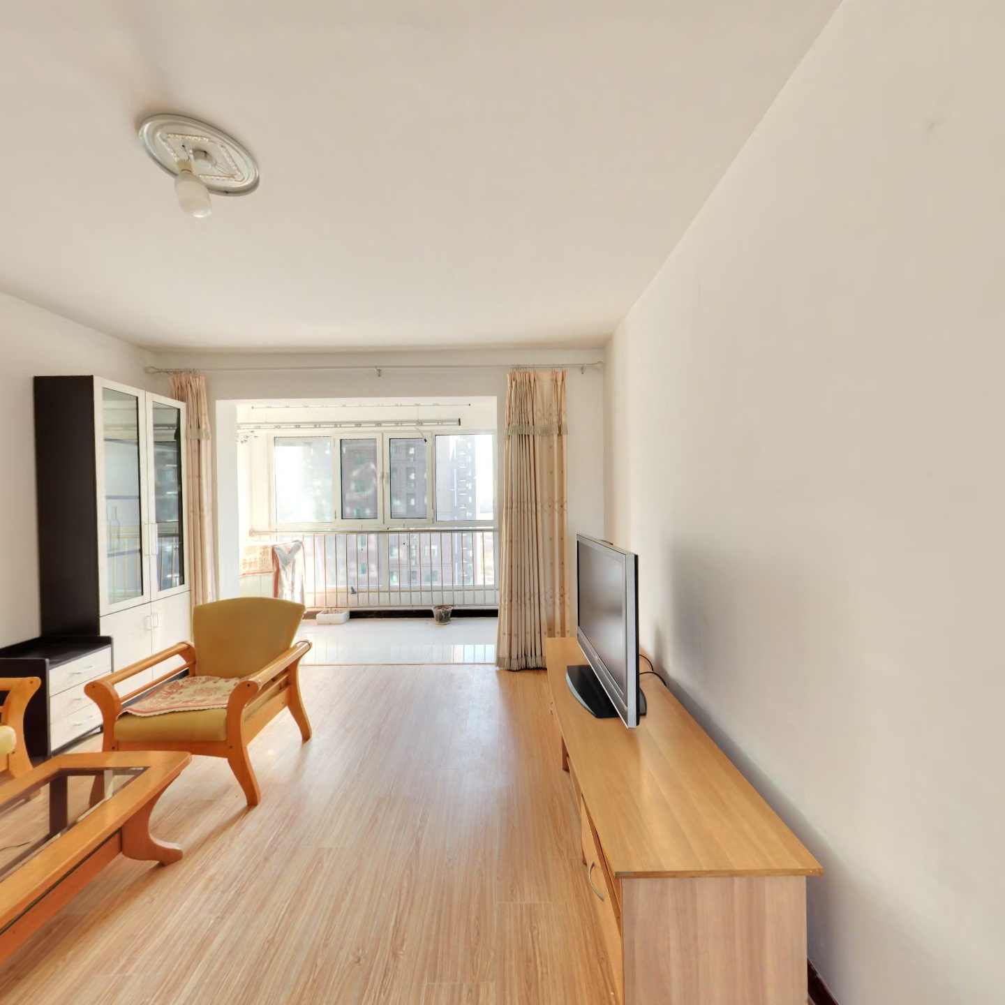 天地新城 2室2厅 南 北