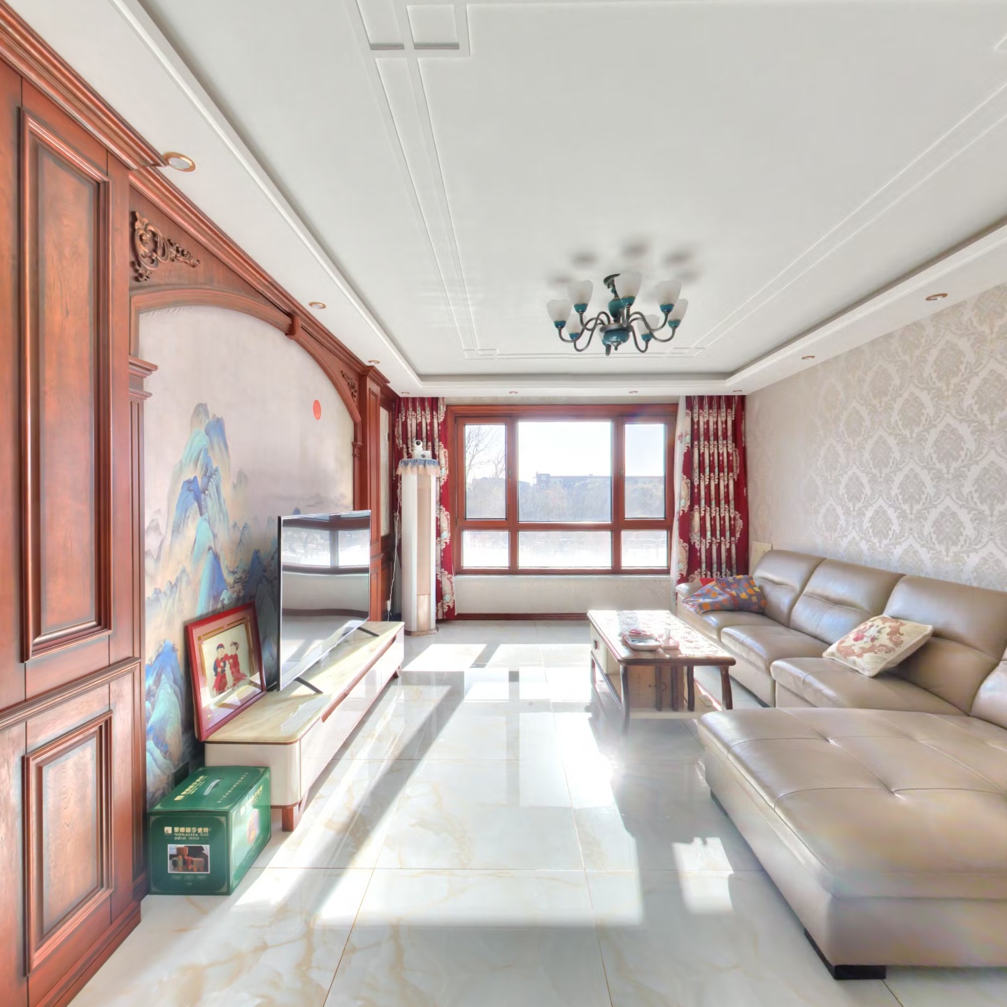 医院旁  品质社区，全天采光 精装三居室