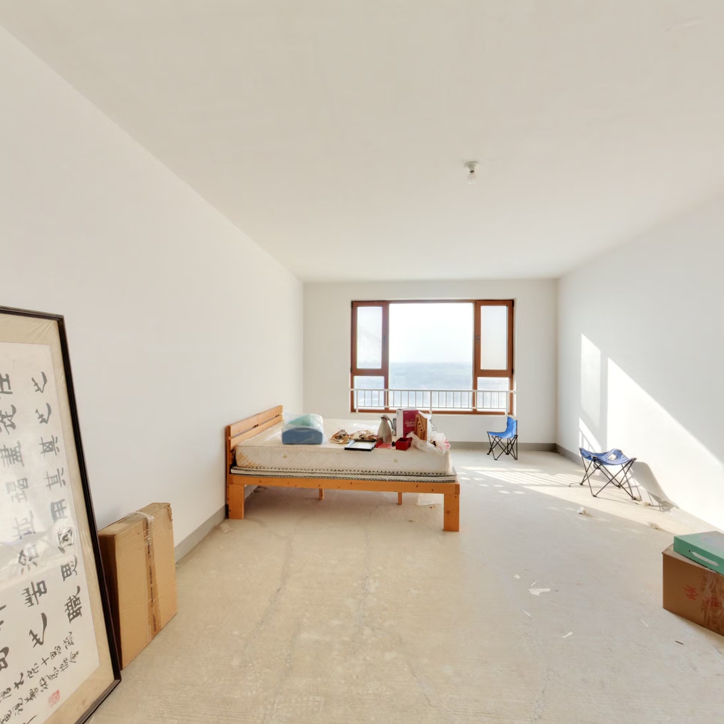 东户 餐厅 H户型 满二 毛坯 中层 西南侧楼栋 视野开阔