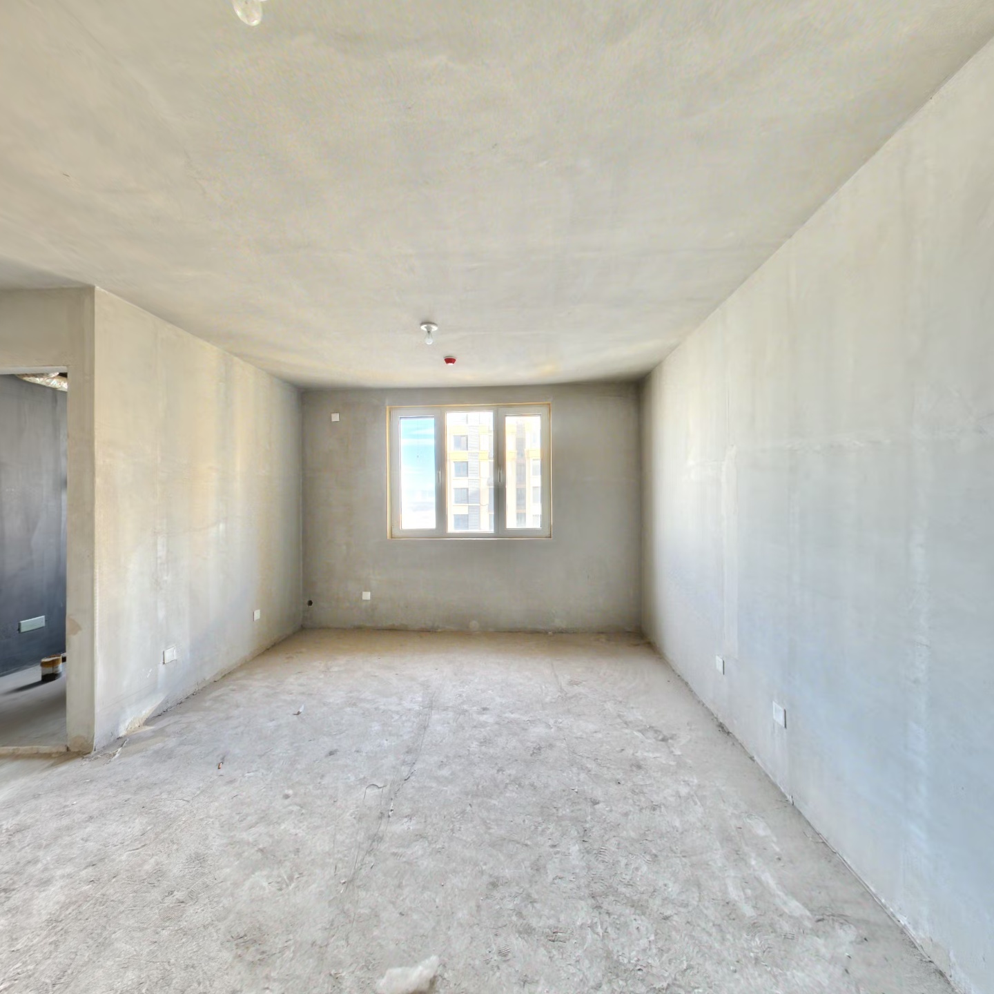 德信公园旁朝南一居室高楼层采光充足