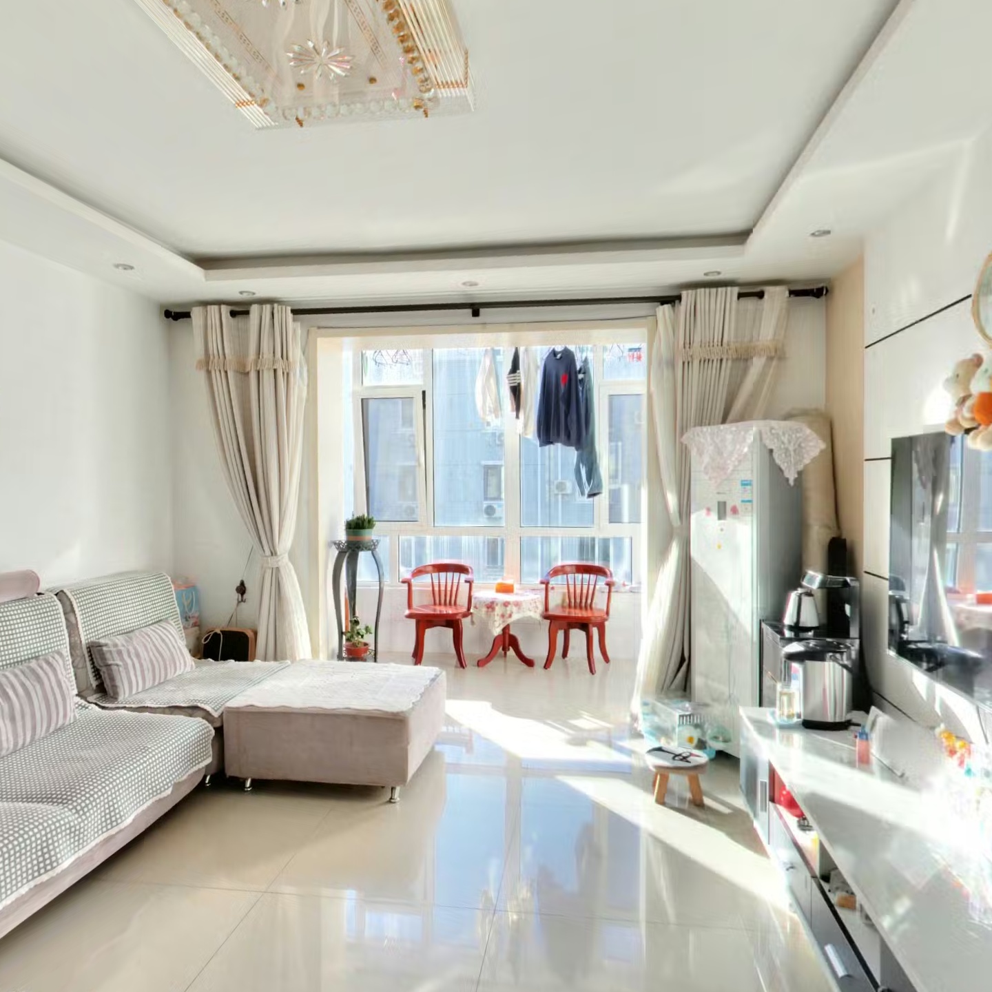 房子本满五，南北通透两居精装中间楼层无尾款随时过户