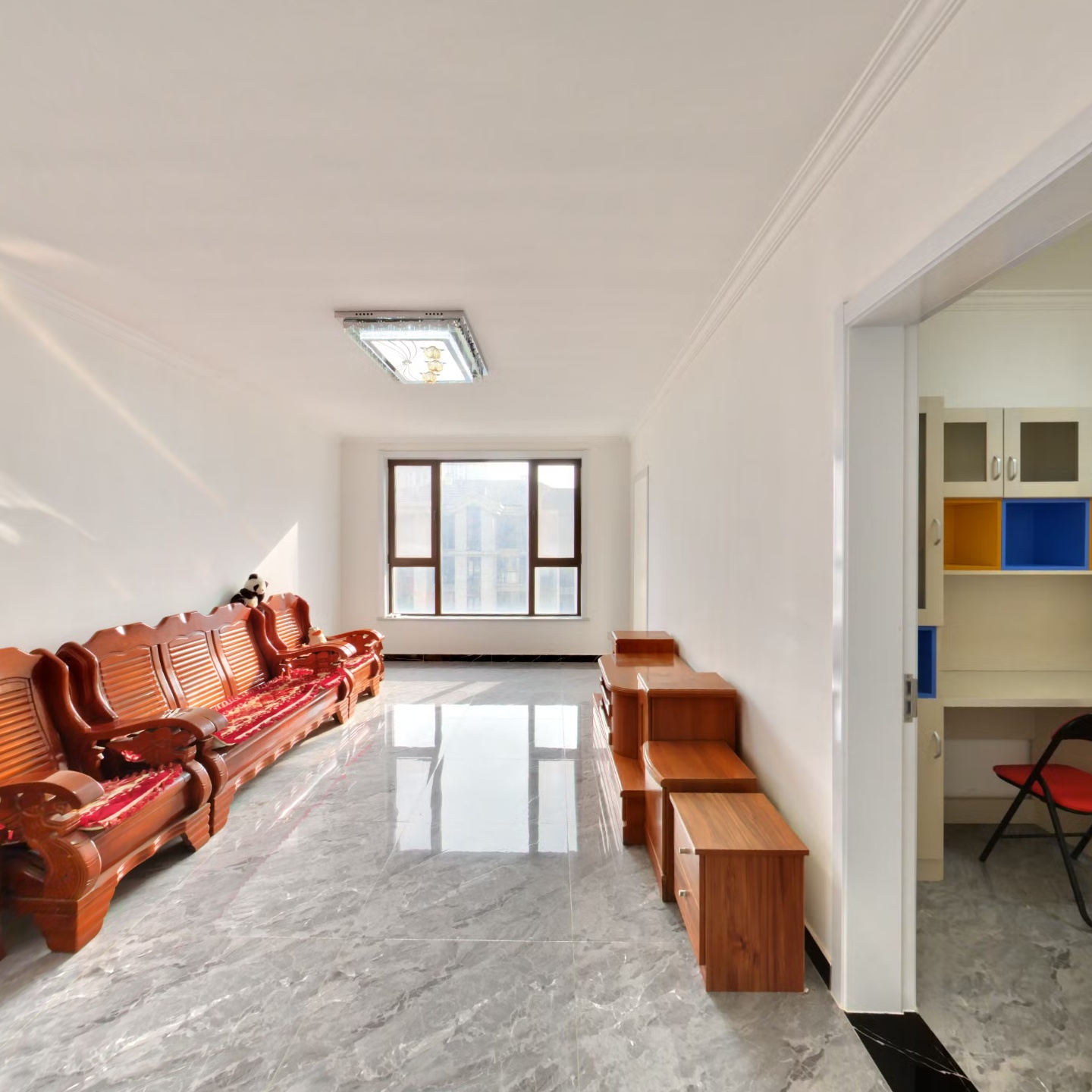 满五年唯一，精装修，拎包入住，全南小三居