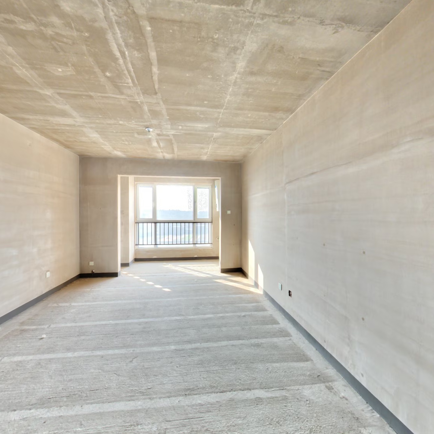 一线河景美宅，标准现房，即买即住