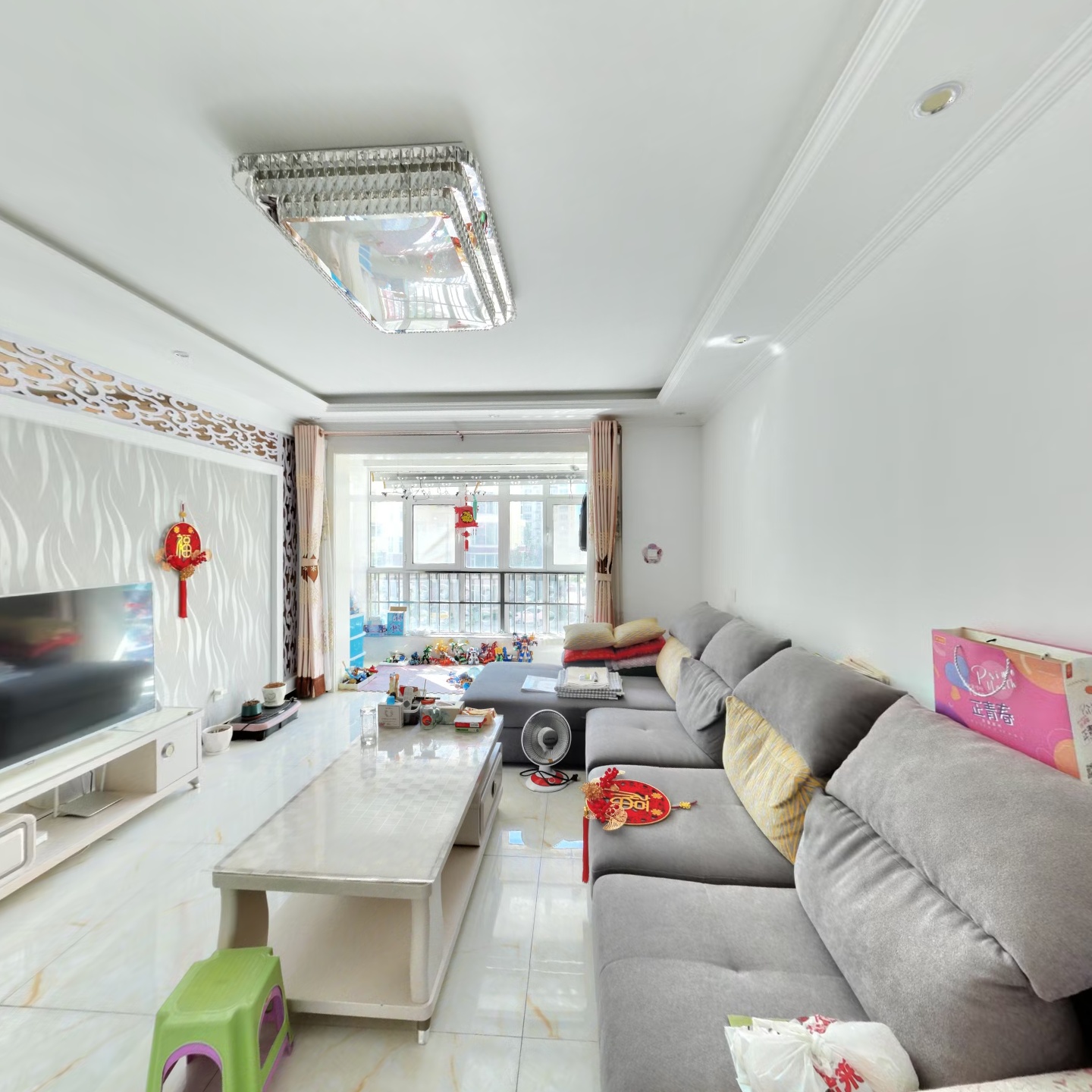 鸿盛凯旋门 2室2厅 南 北