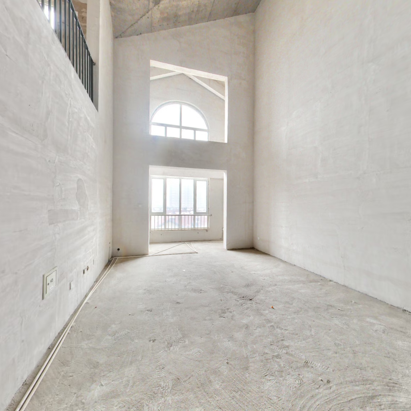 香邑溪谷洋房上跃 高挑空 一梯两户