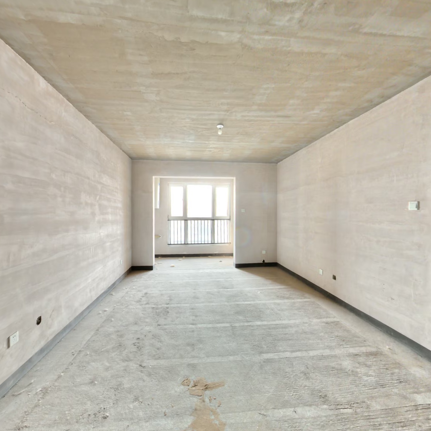 一线河景美宅，标准现房，即买即住