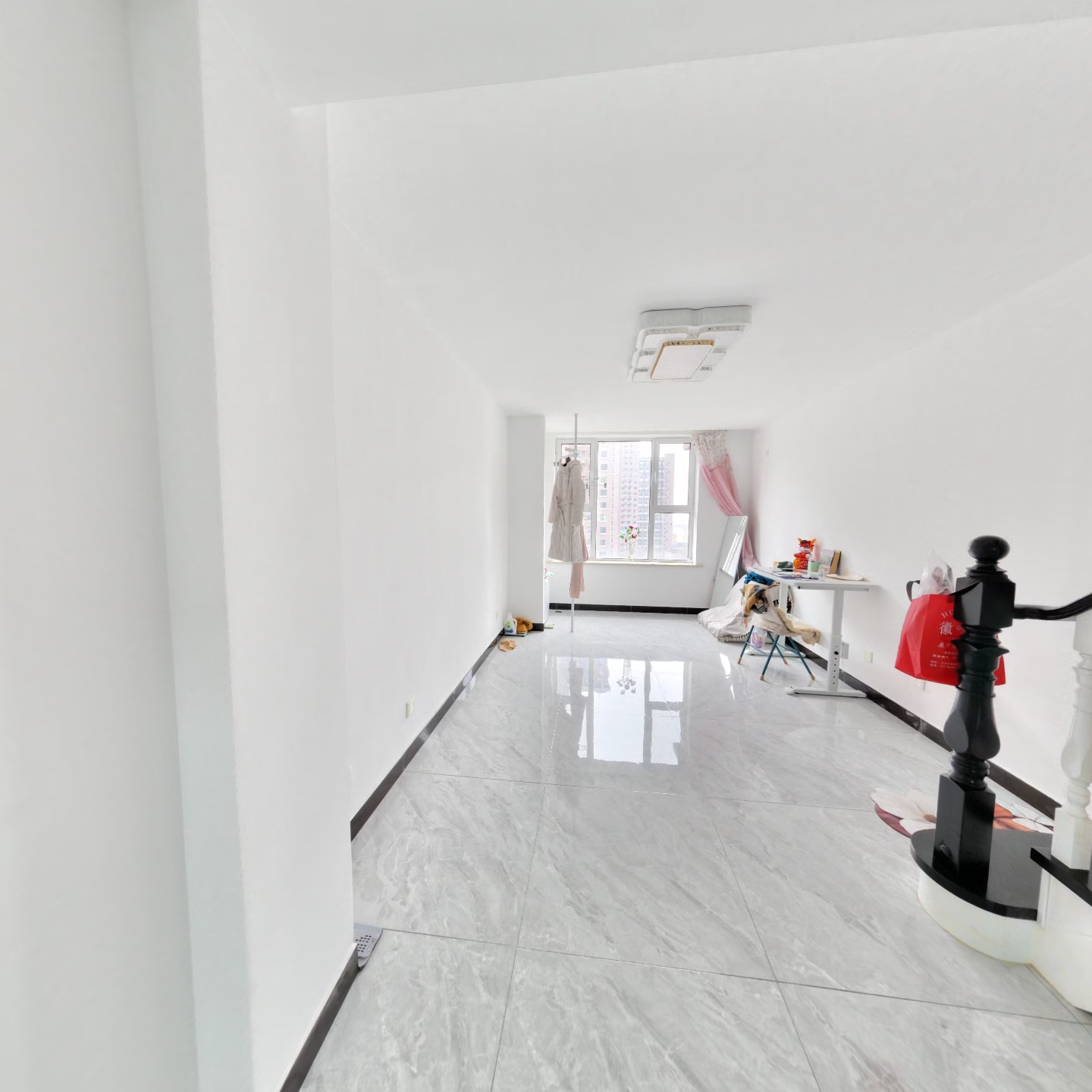 高铁东站  牛津花园  loft  急售