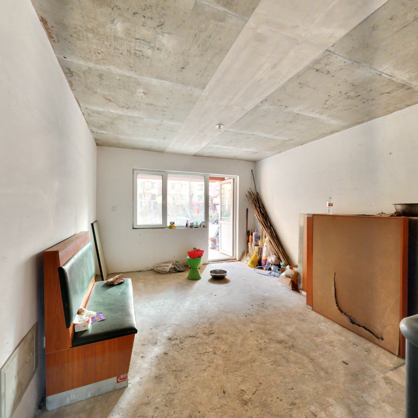 一层下跃带花园下沉式院子地下室