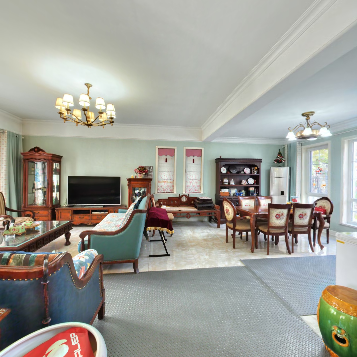 急售琉璃湖精致装修大独栋别墅，500平院子，价格美丽