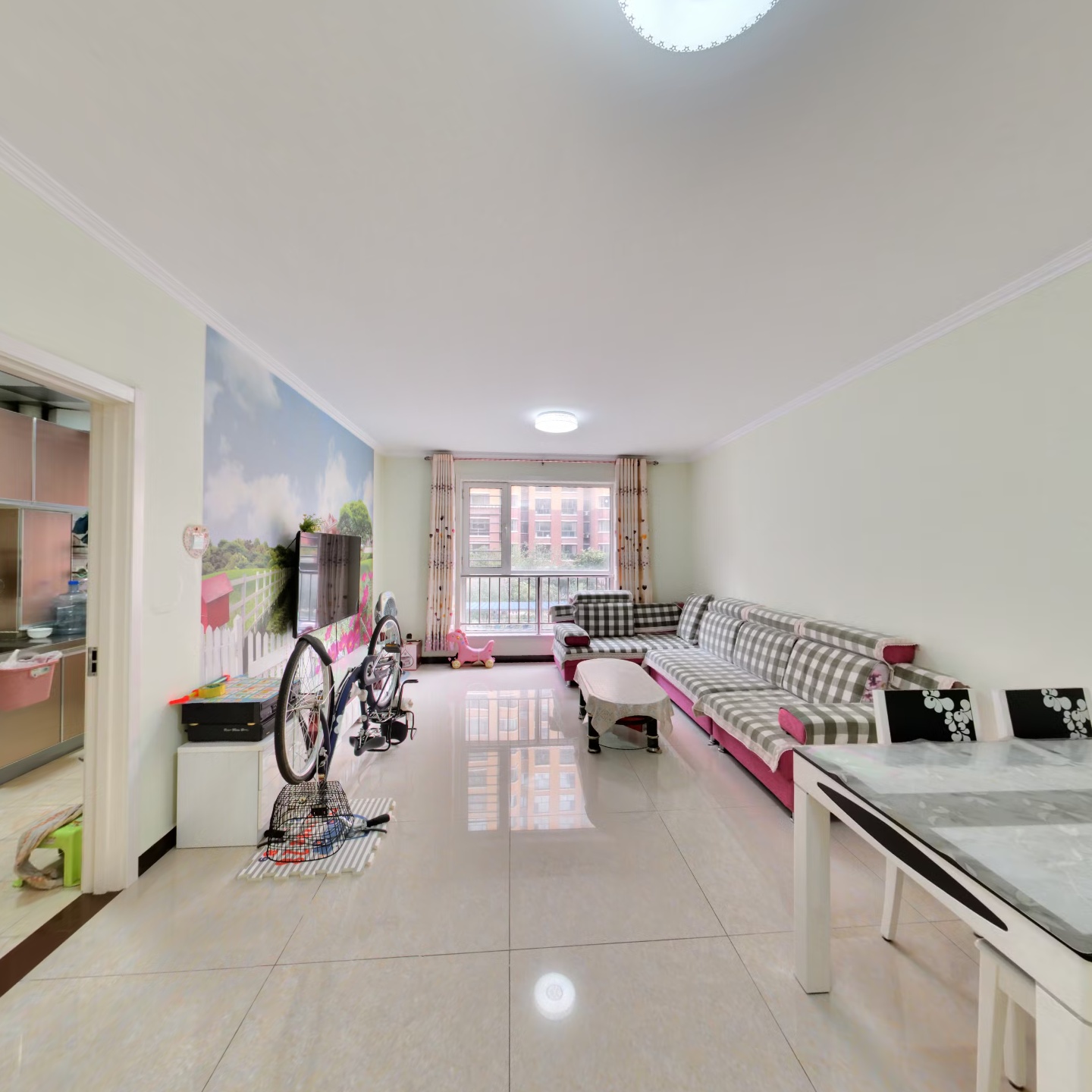 开发区钻石广场精装修两居室家具家电齐全拎包入住