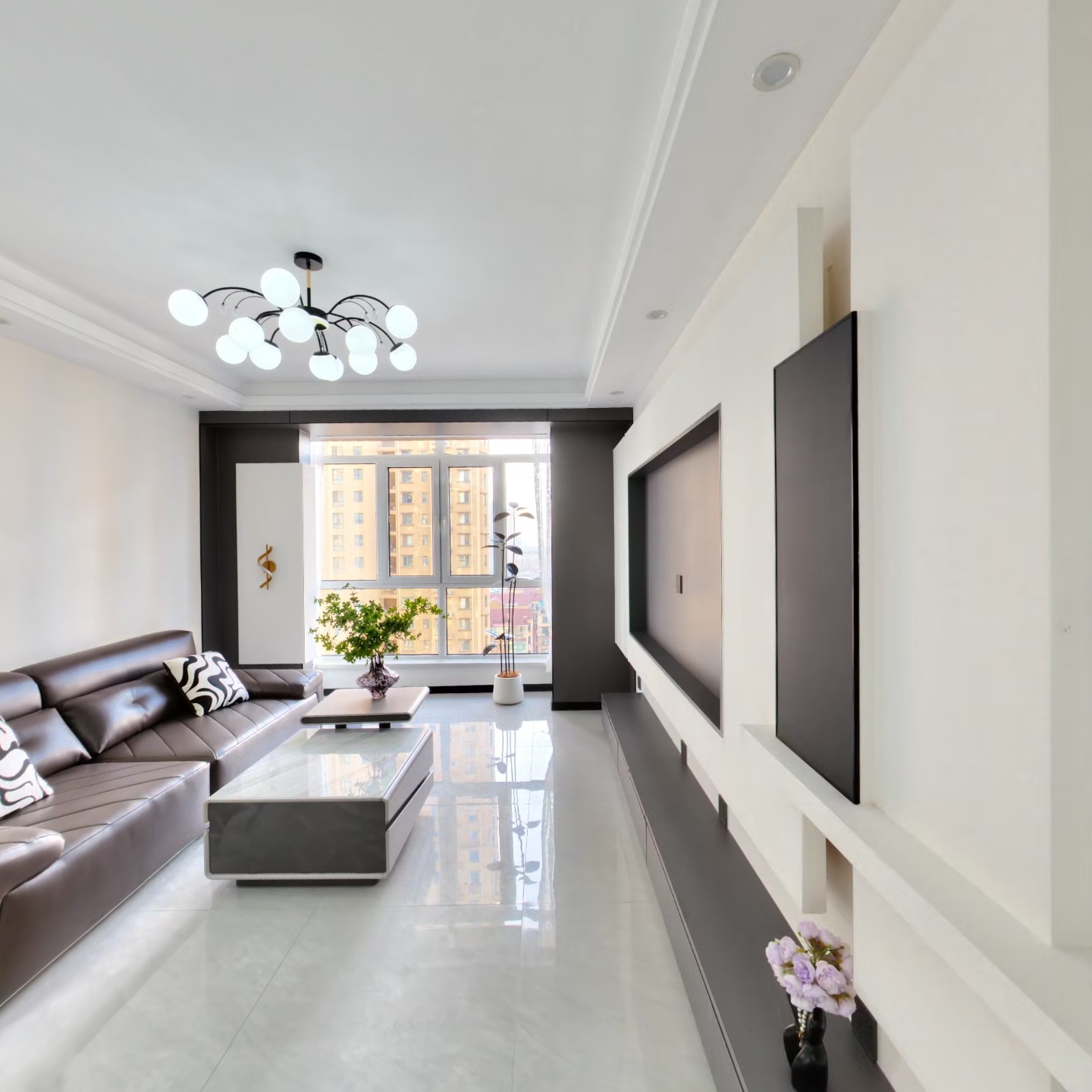 户型方正，中间楼层，花园小区，封闭管理