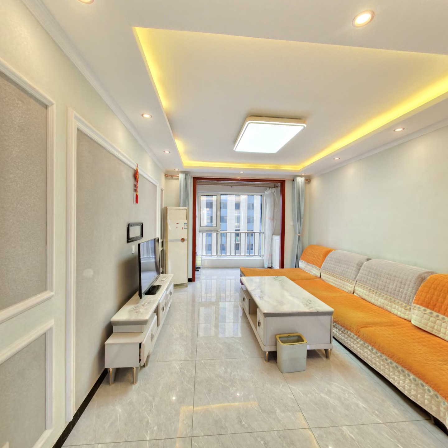 狮子城南北通透大三居室精装修拎包入住