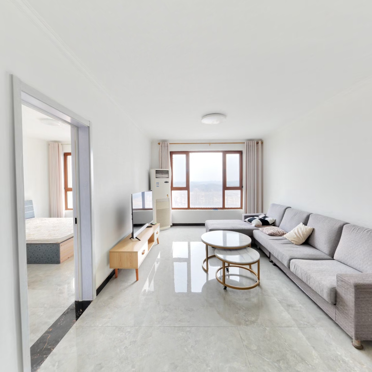 高铁新干线 2室1厅 南