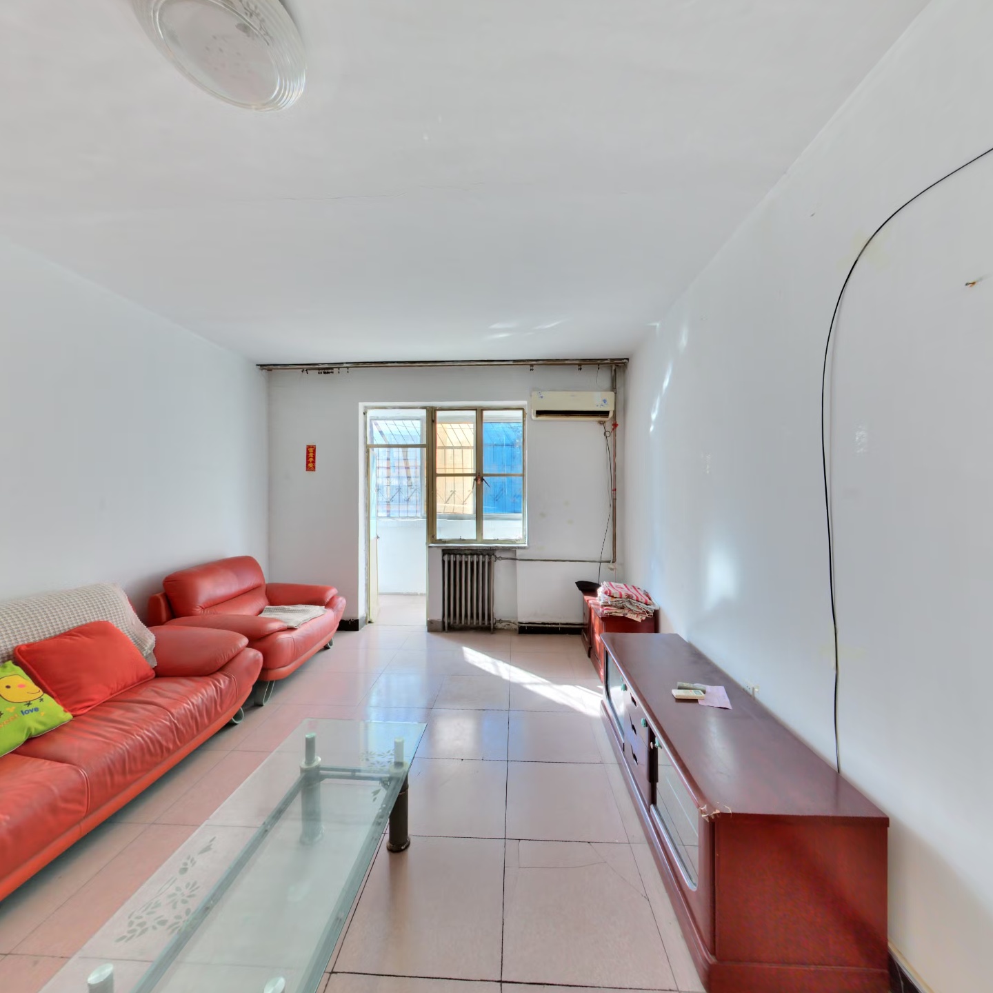 此房板楼，公摊小，低楼层上下楼方便，集中供暖