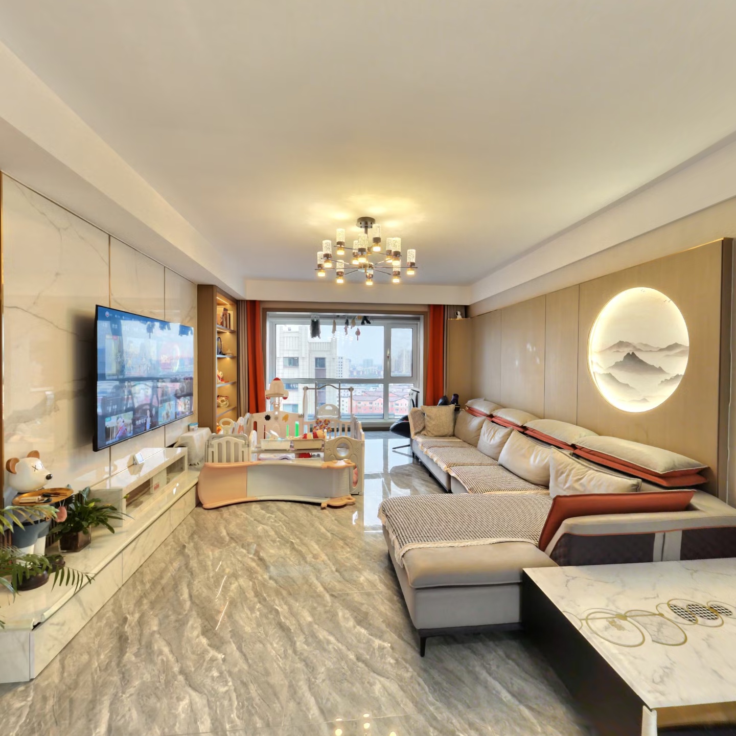 德信御府，精装三居室，拎包入住，带家具家电