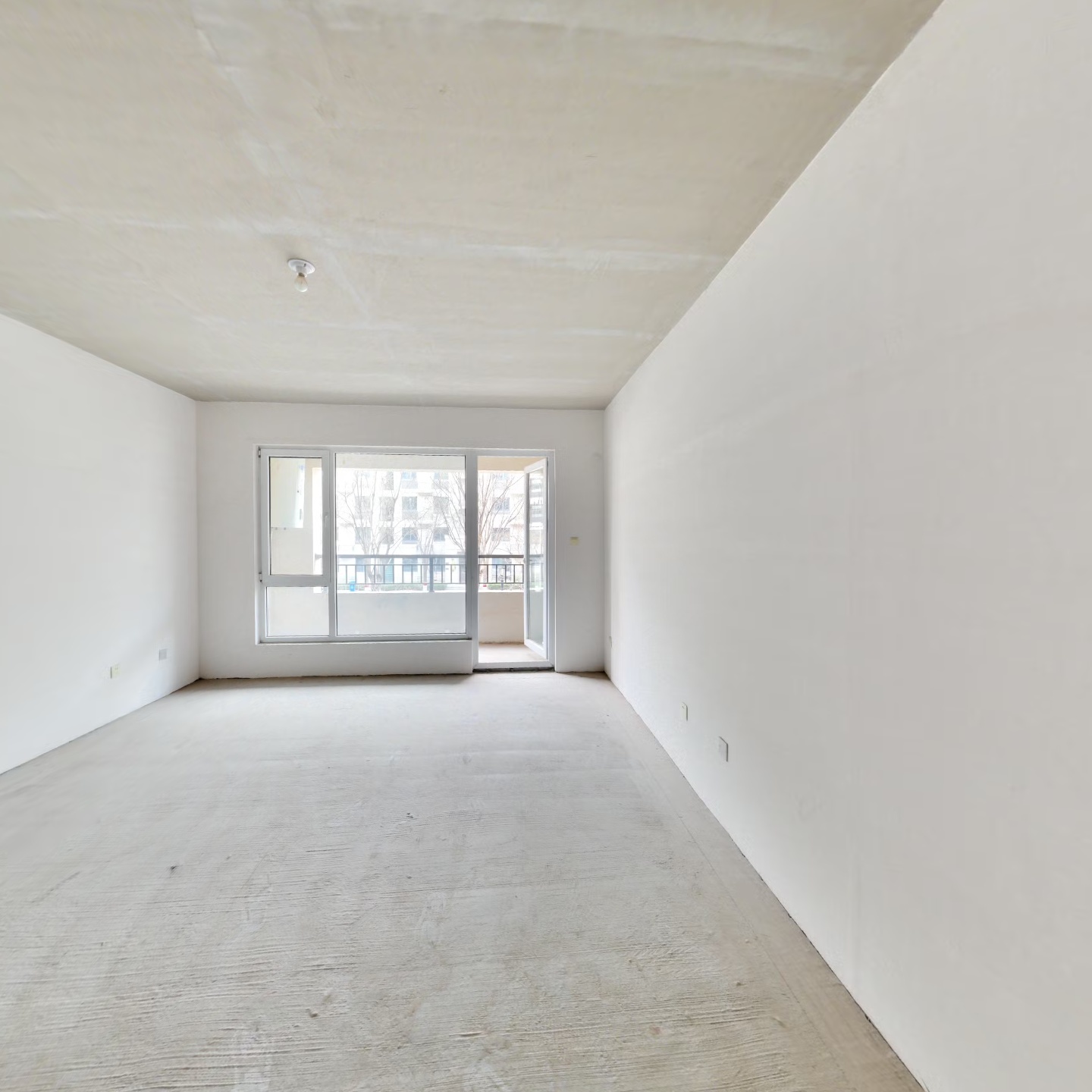 北通透三居室  洋房户型  一梯两户