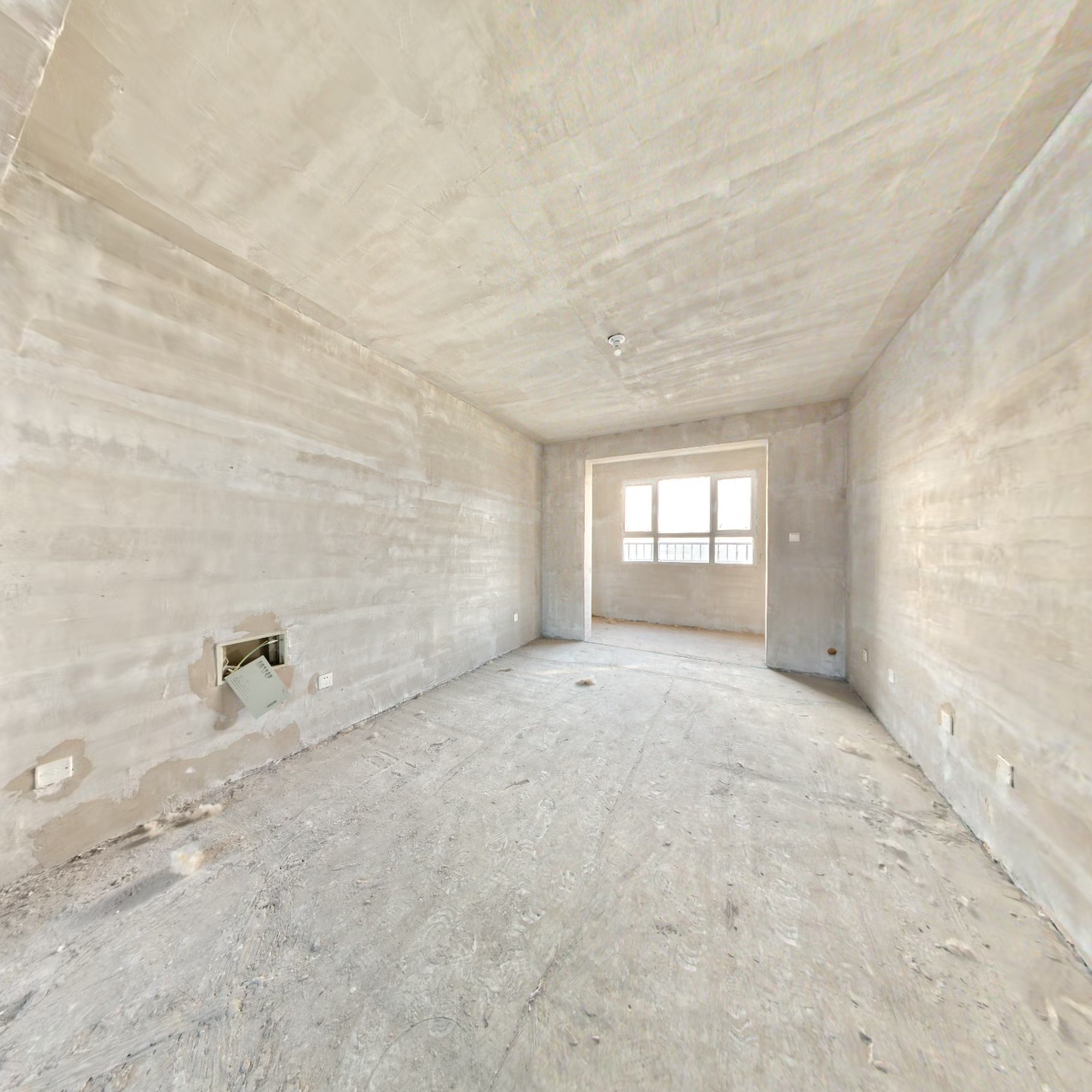 牛津花园 视野开阔三居室 带独立防火门 房本满二