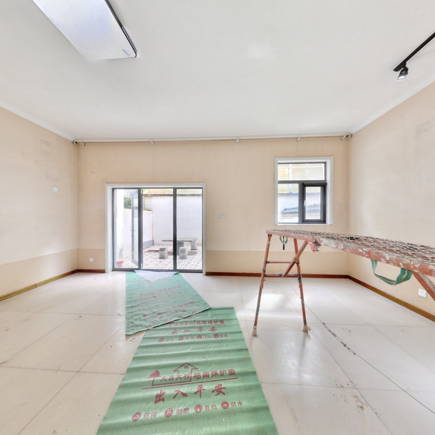 纯别墅小区，精品社区，70年大产权，