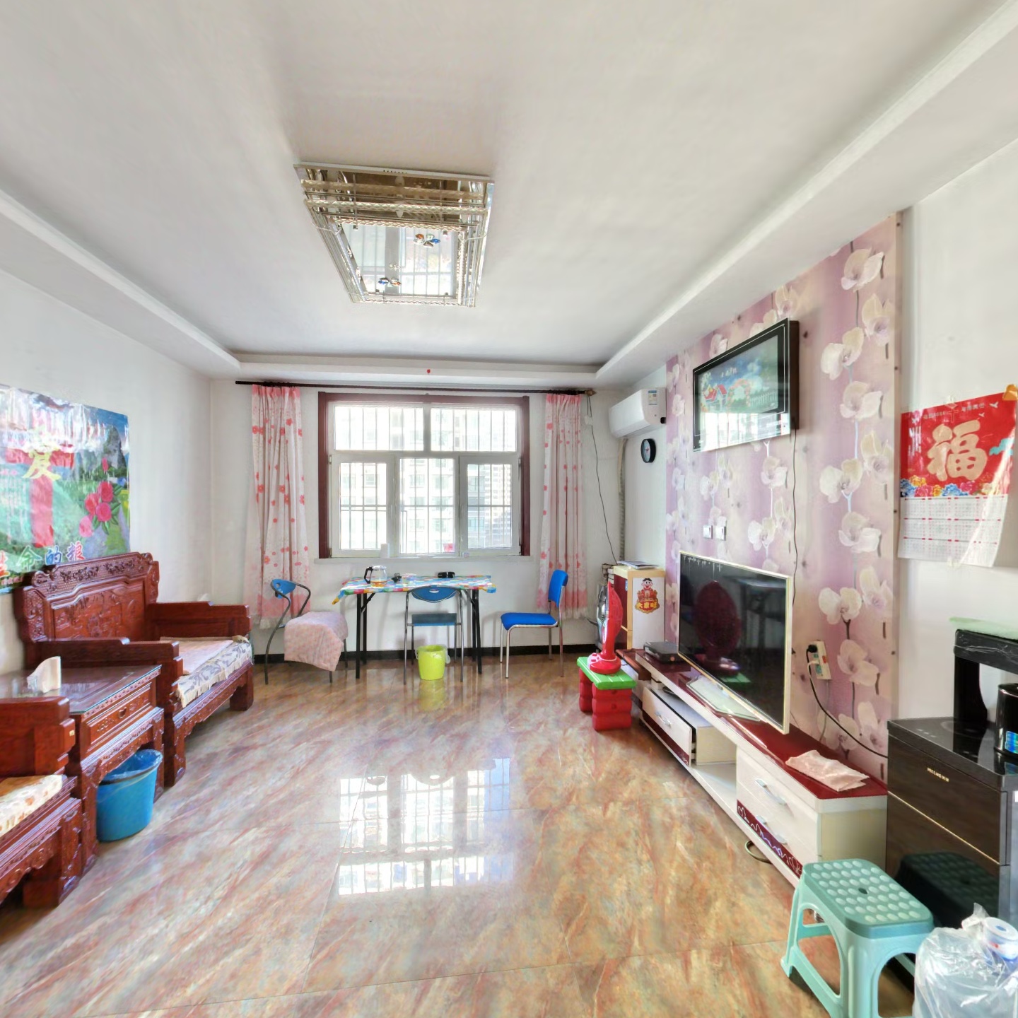 联合小区七号院，小区环境好，车位充足，停车方便