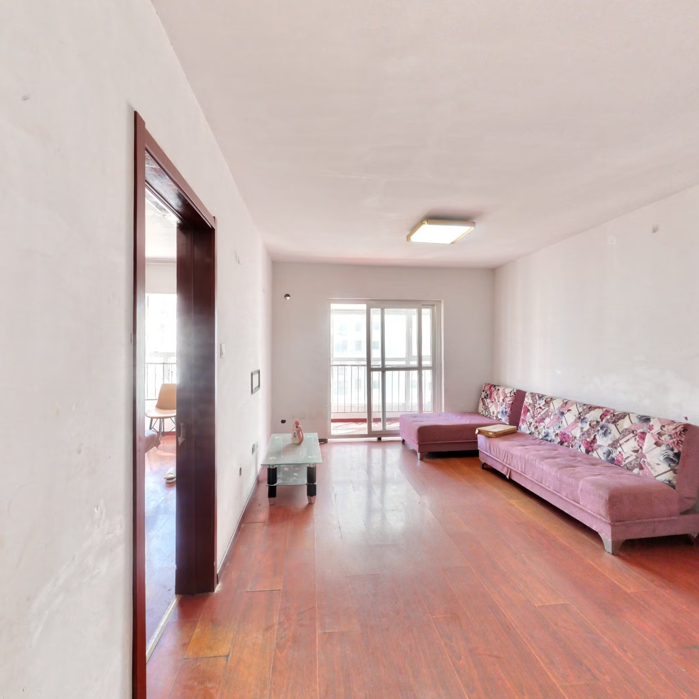 房本满五唯一，户型方正，精装修，业主诚心出售