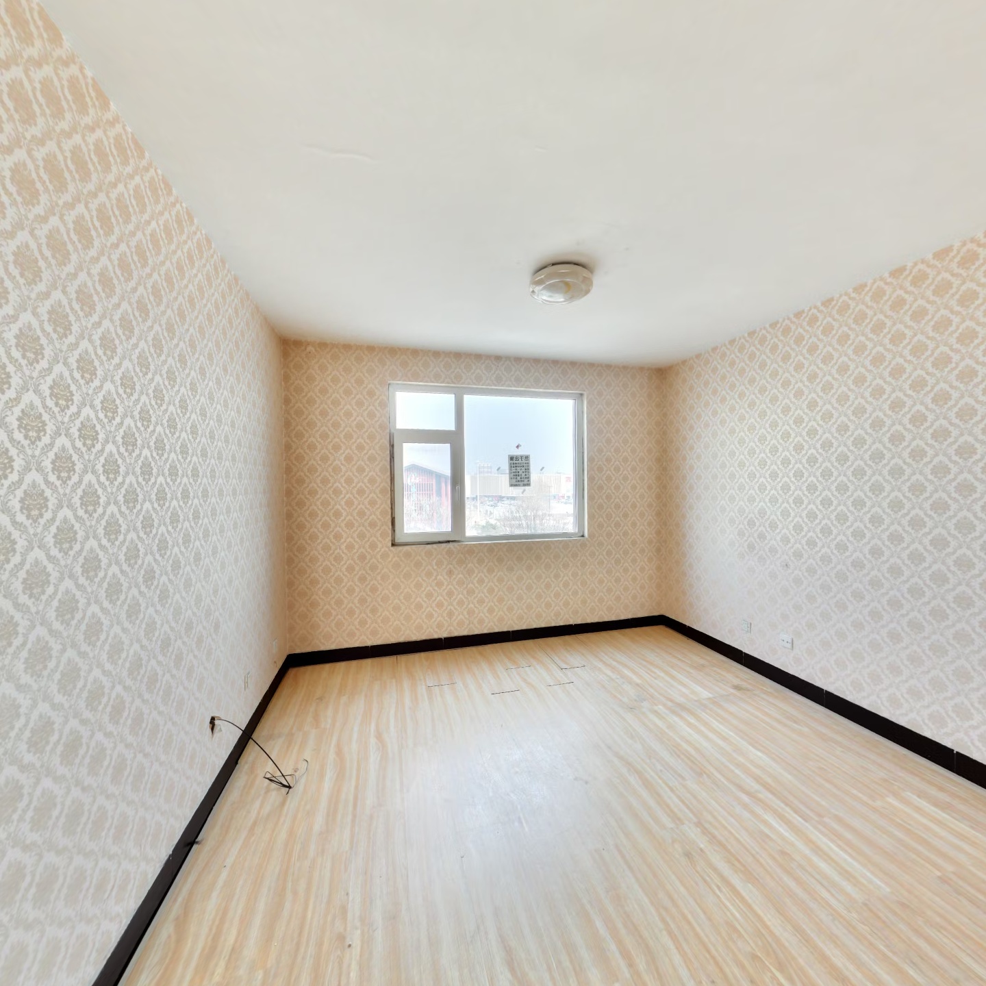 范阳路 带装修 两居89平，42万