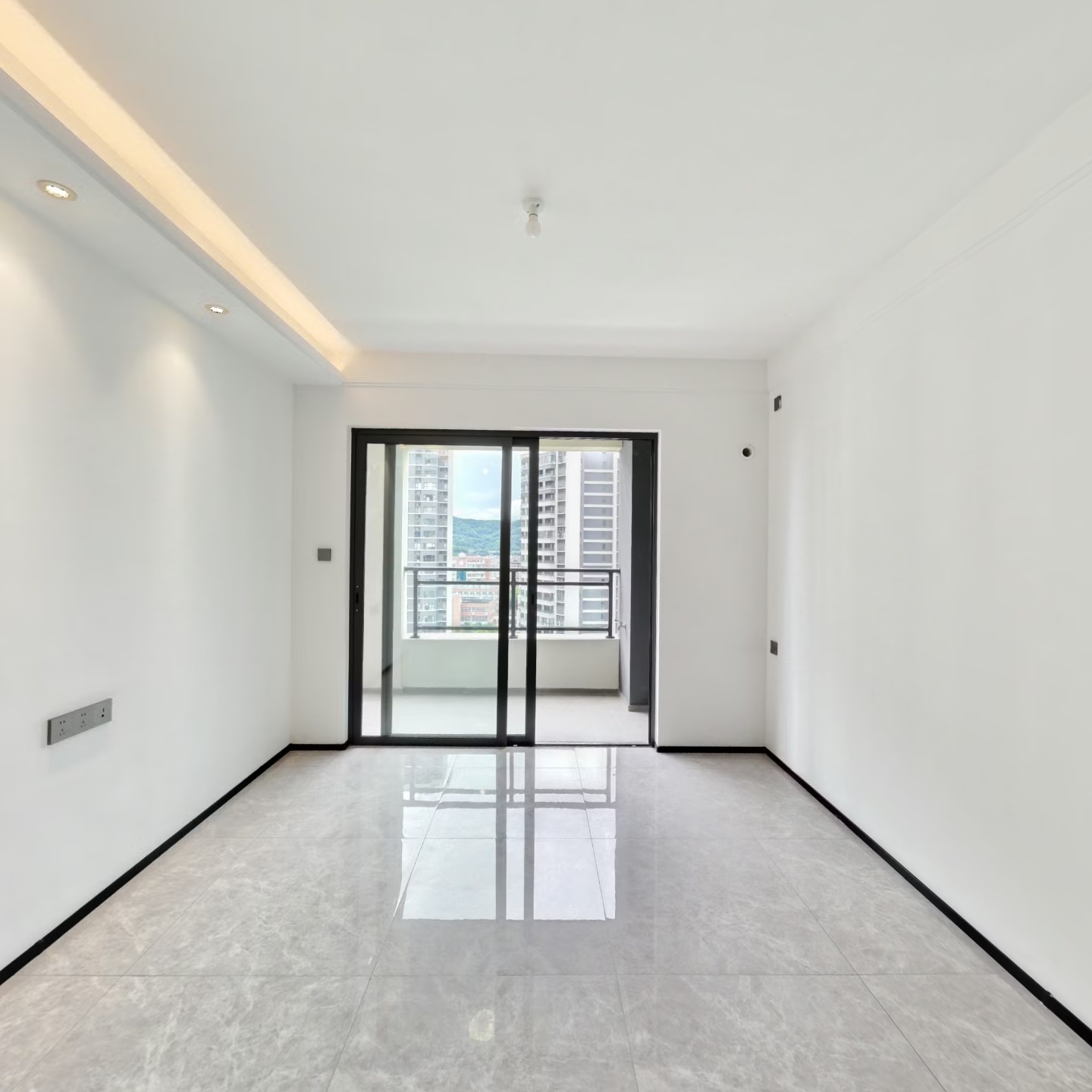 越秀建发珺樾VR