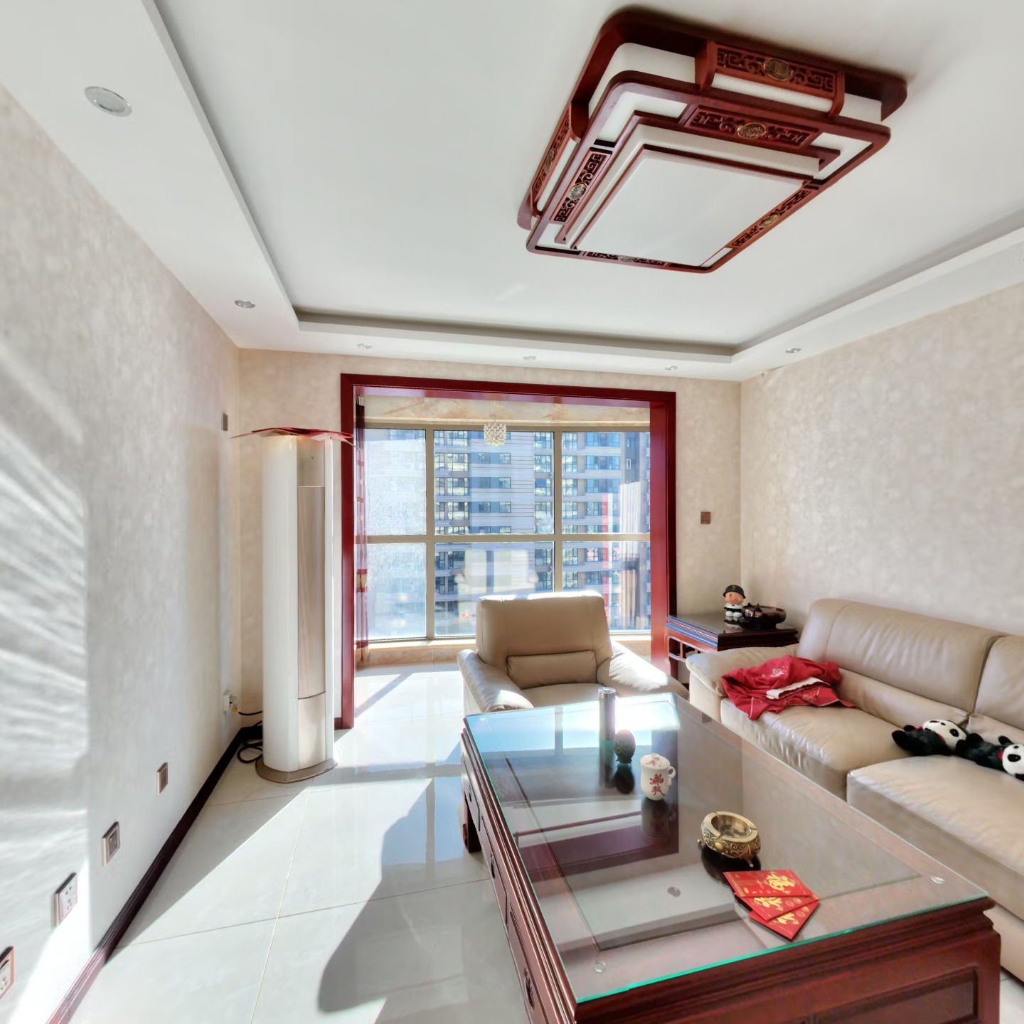 御景园精装修未住两居室，中间楼层，房本满二