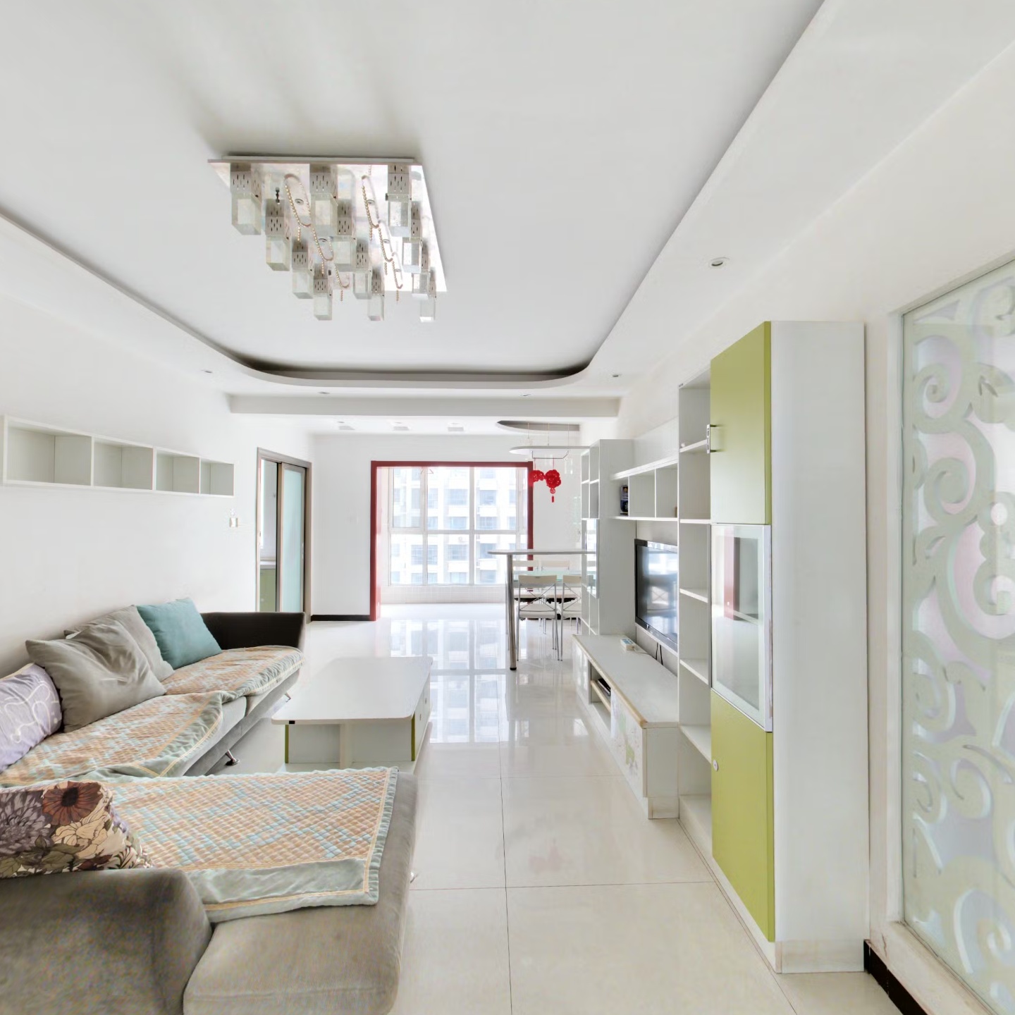 德信公园北侧 可俯瞰公园 精装两居 南北通透