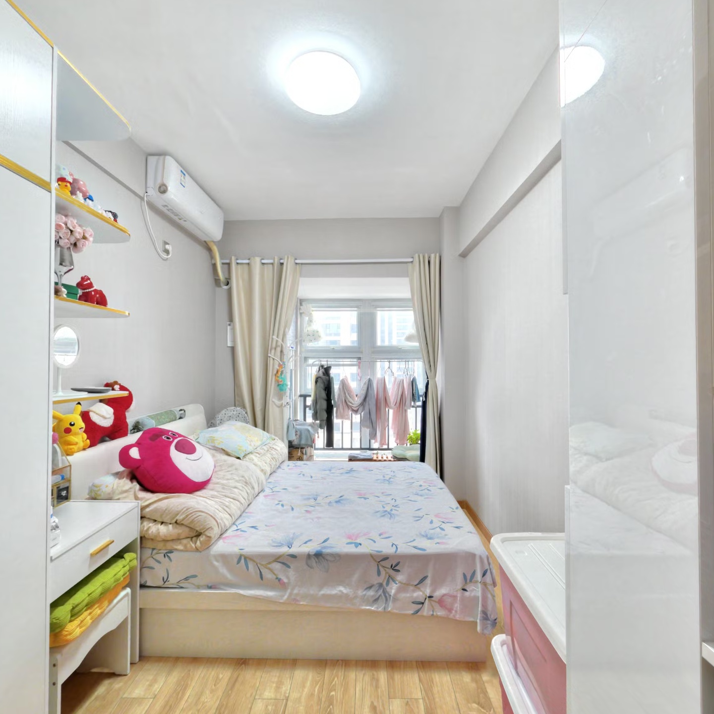 精装修，大开间，有房本，业主诚意出售