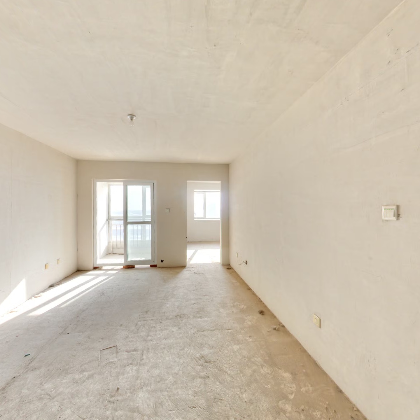 名流一品 全南两居室 范阳主路 电梯房 中间楼层采光好