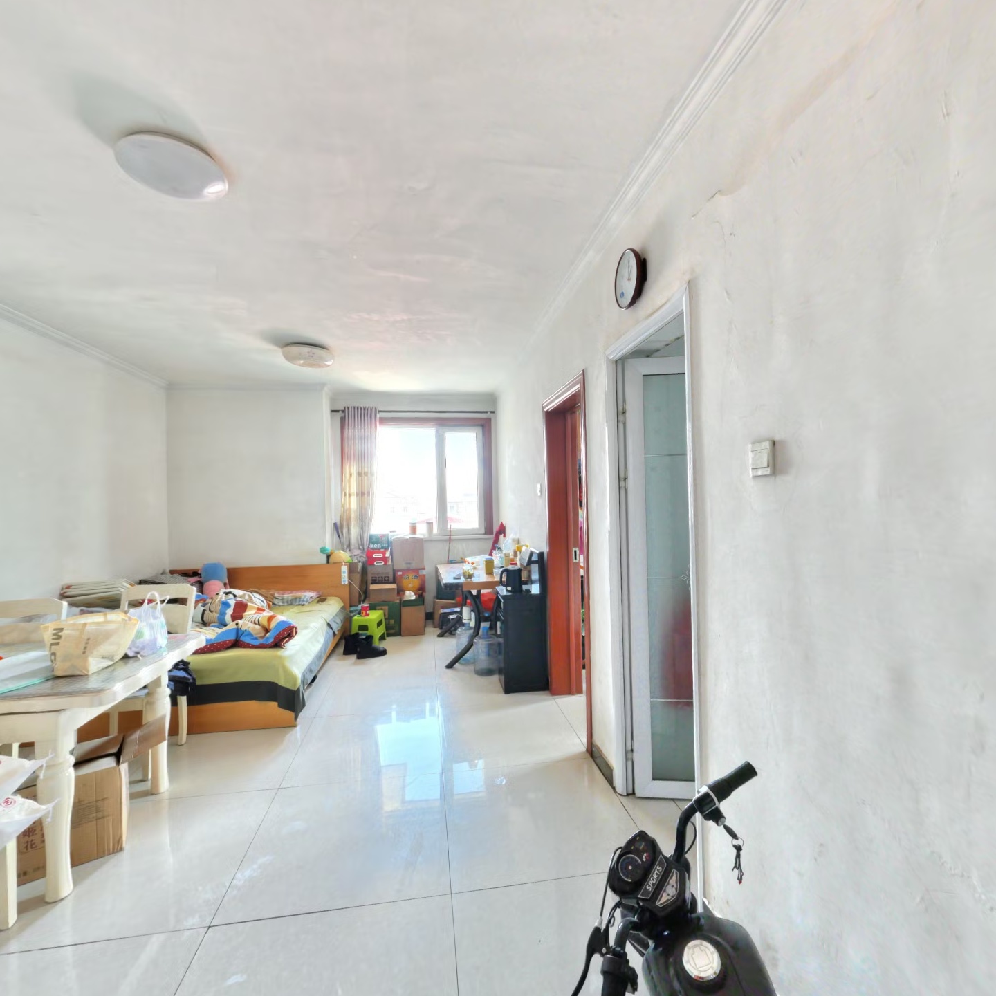 精致装修，朝南户型，房本满五唯一，税费低。